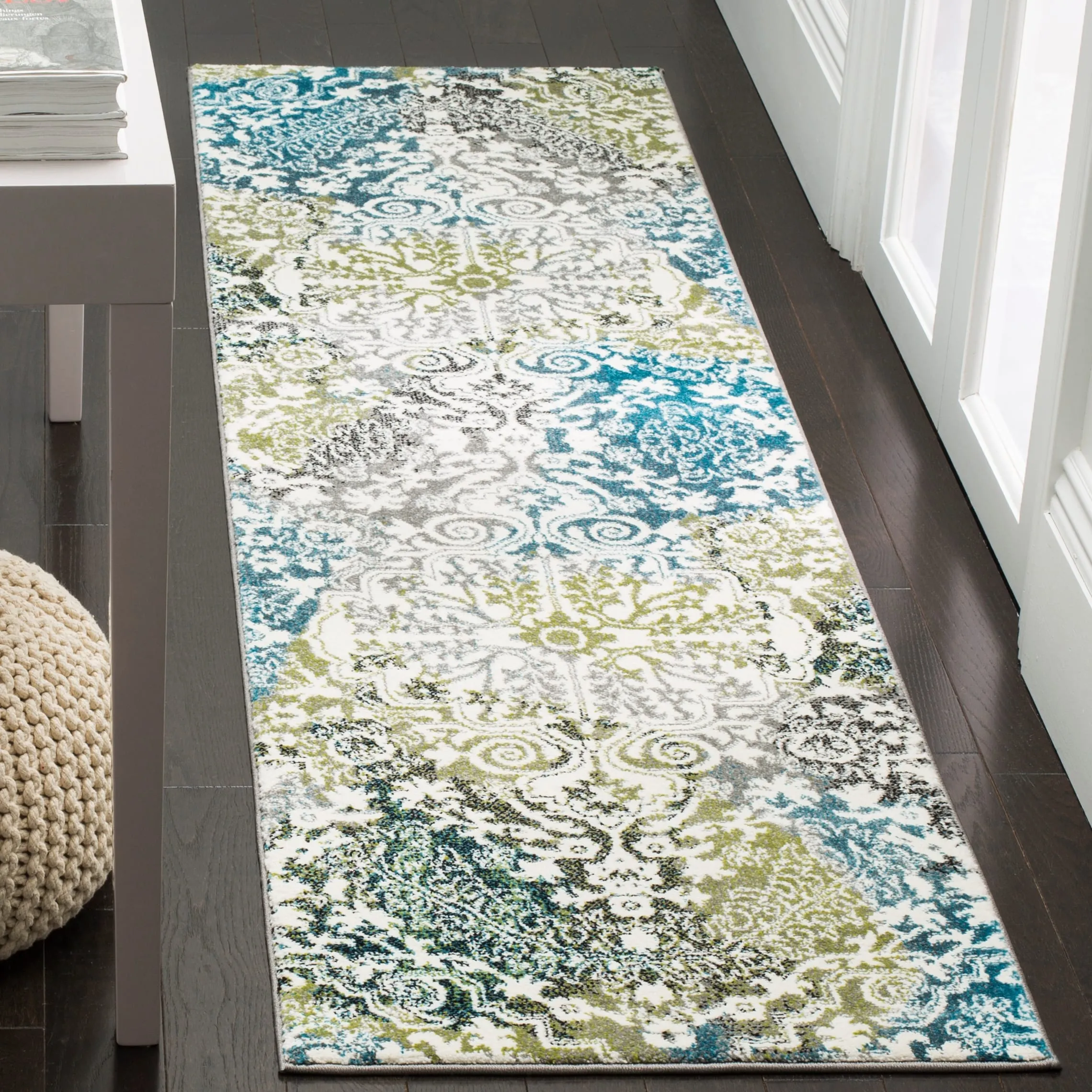 SAFAVIEH Watercolor Alani Modern Abstract Medallion Rug