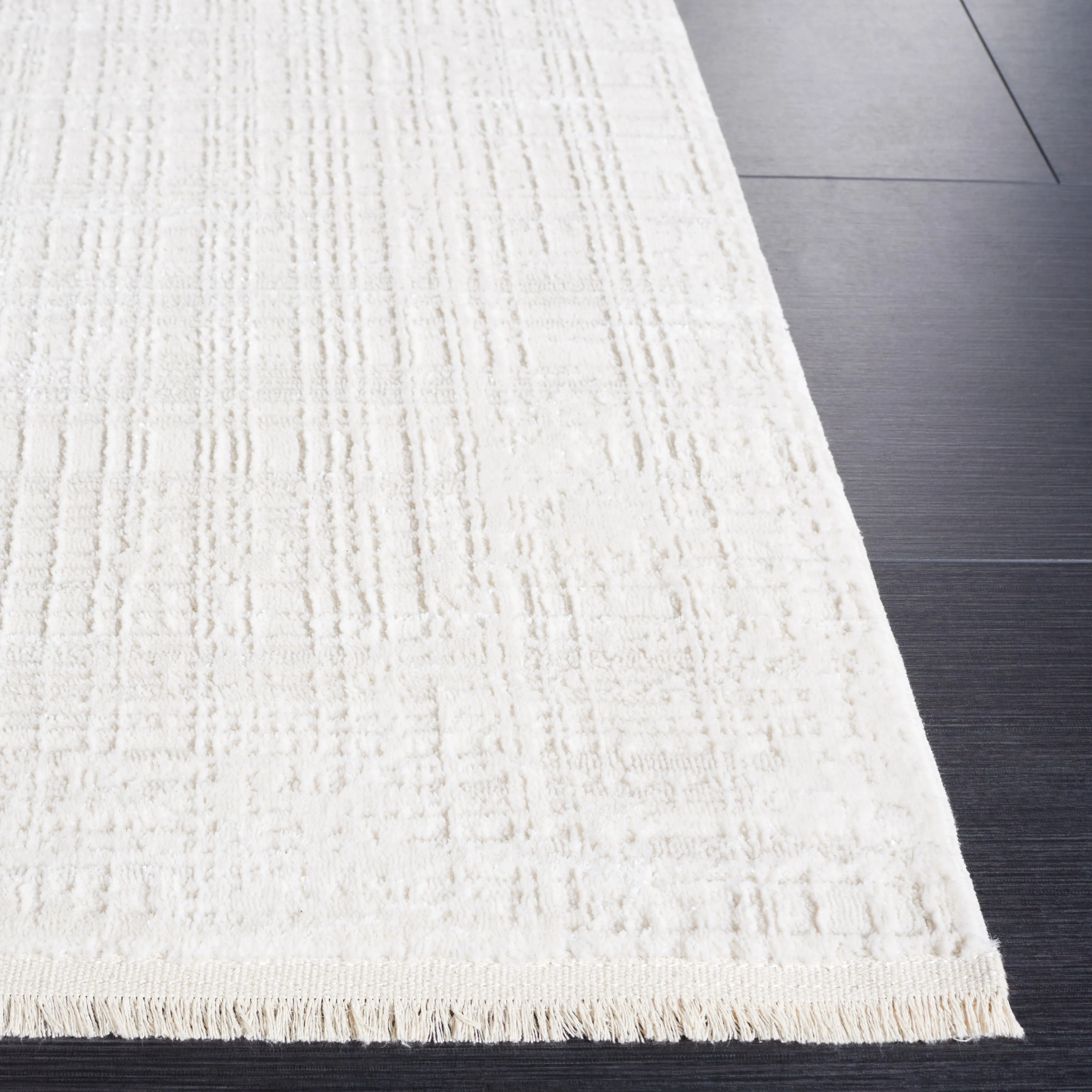 SAFAVIEH Whisper Jurke Modern Rug
