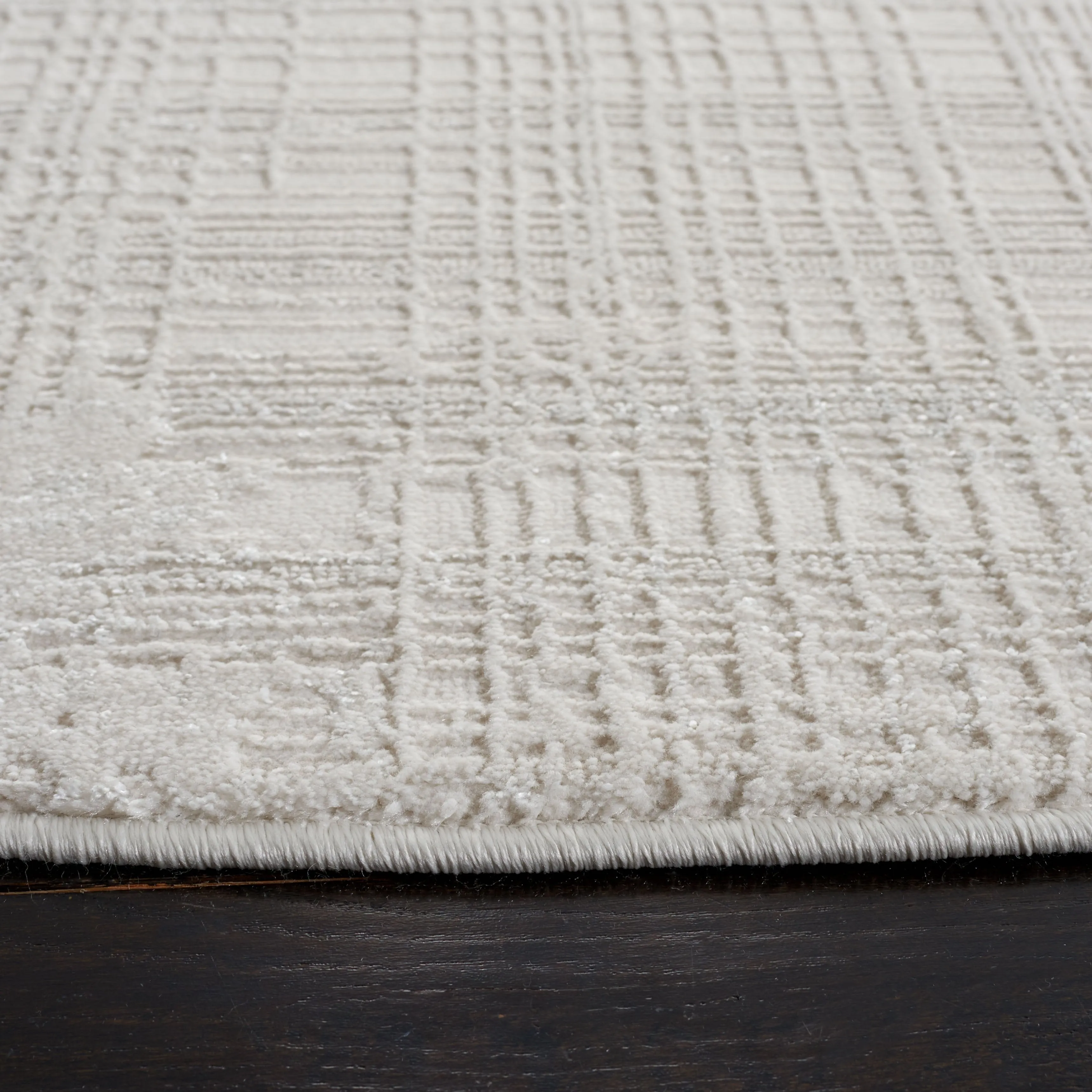 SAFAVIEH Whisper Jurke Modern Rug