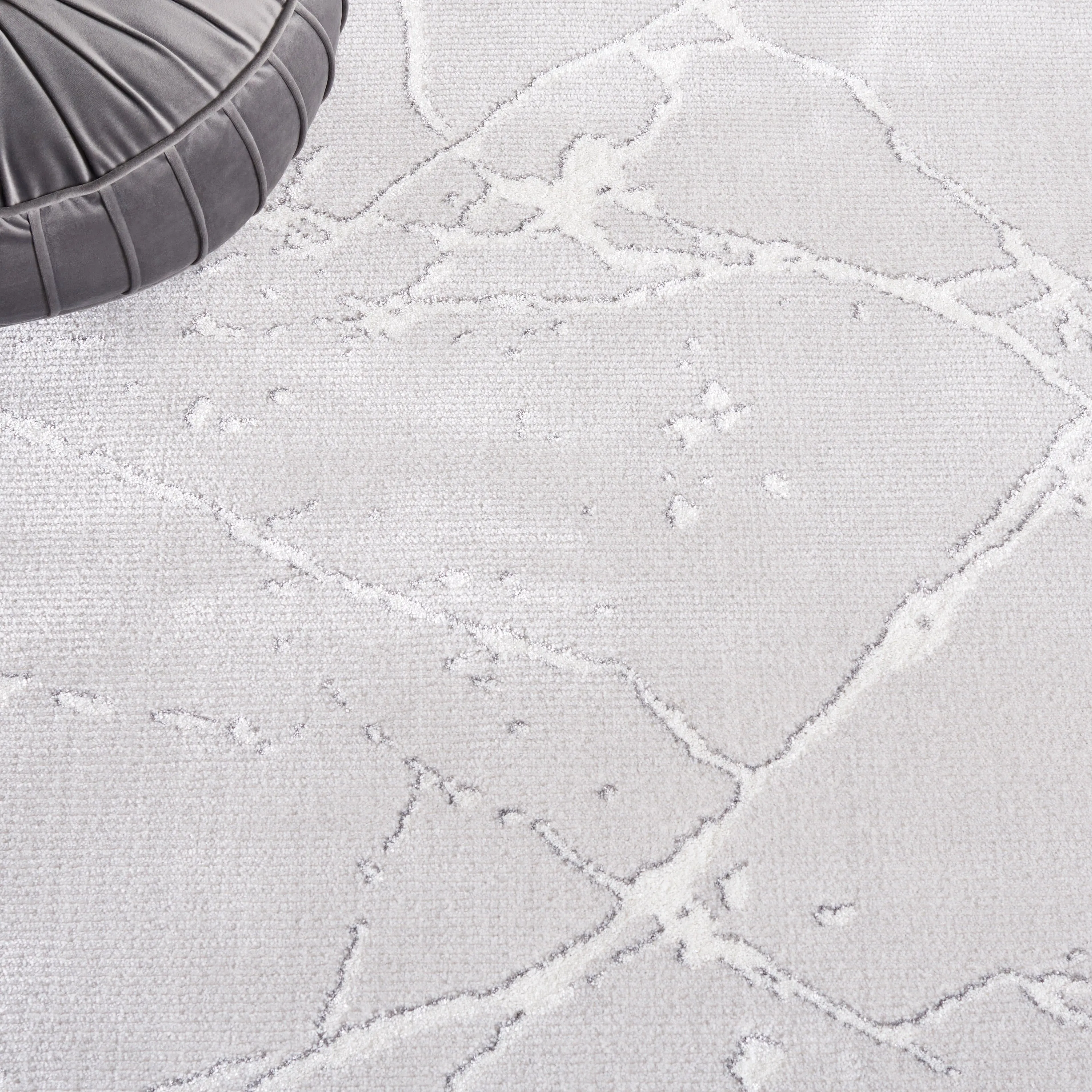 SAFAVIEH Whisper Pera Modern Abstract Rug