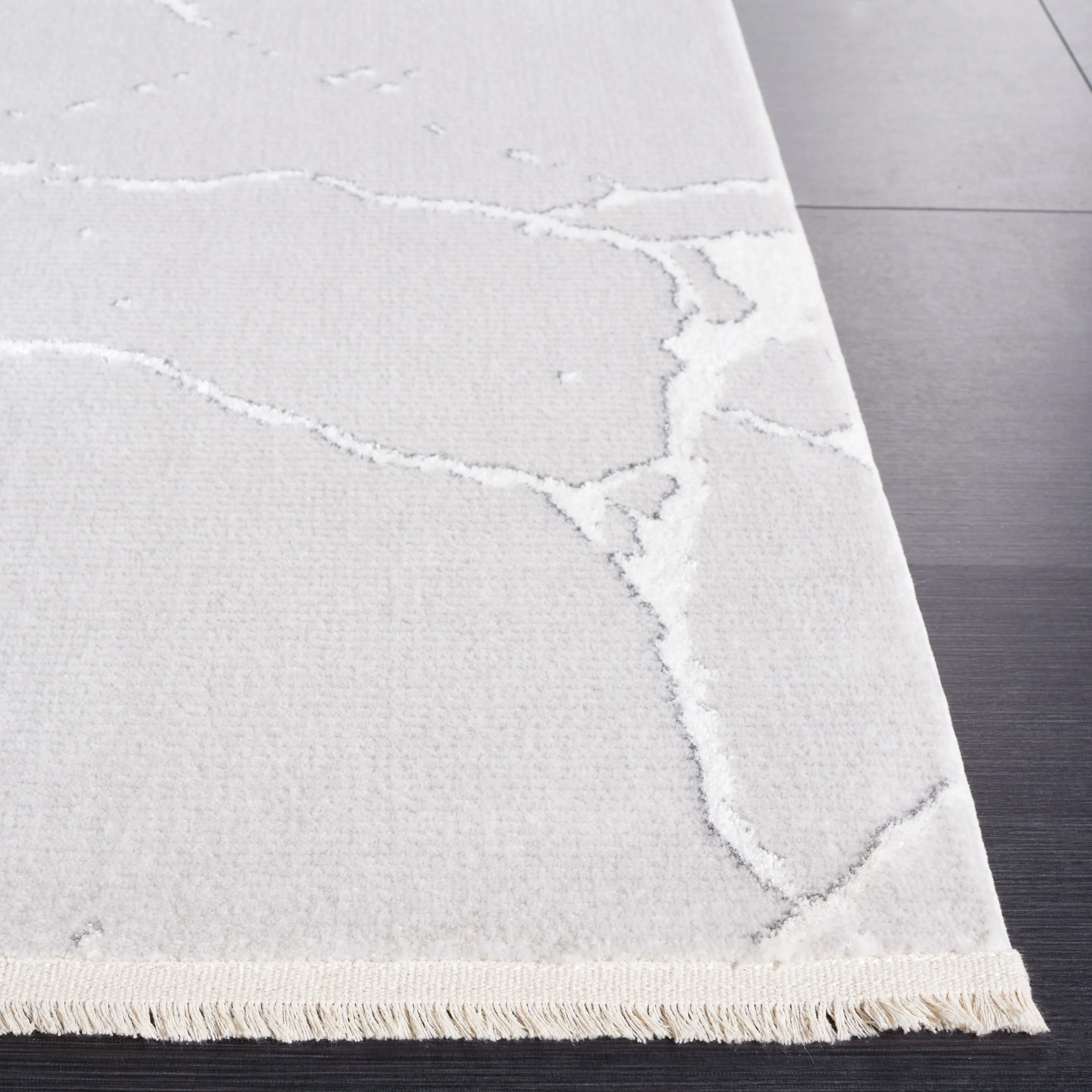 SAFAVIEH Whisper Pera Modern Abstract Rug