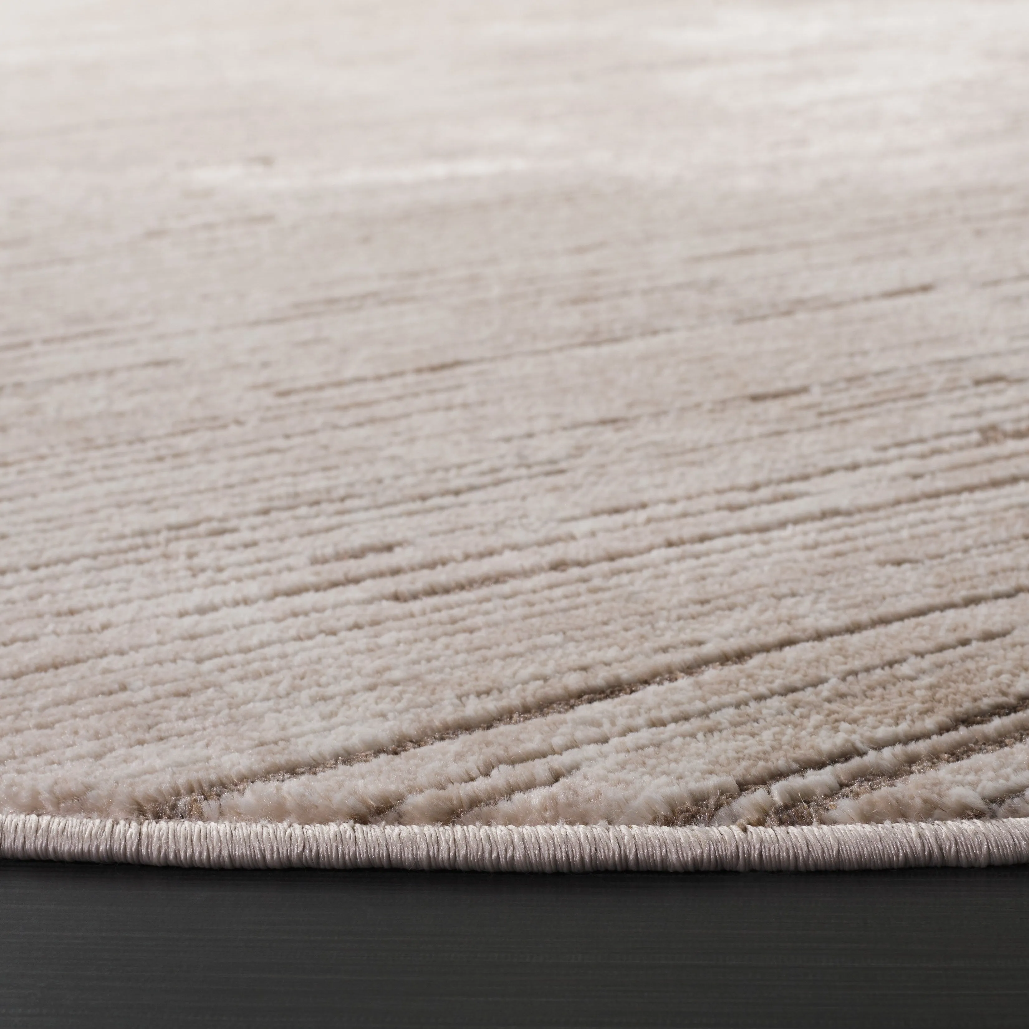 SAFAVIEH Whisper Rosie Modern Abstract Rug
