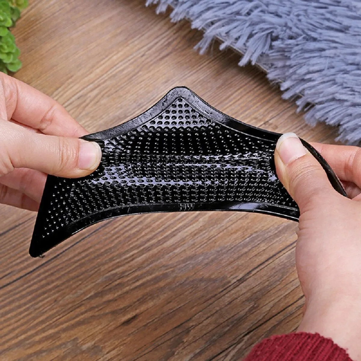 Shatex 4.3 in. x 4.3 in. Rug Pads Carpet Tape 8 Pcs Black Triangle Non Slip Rug Tape