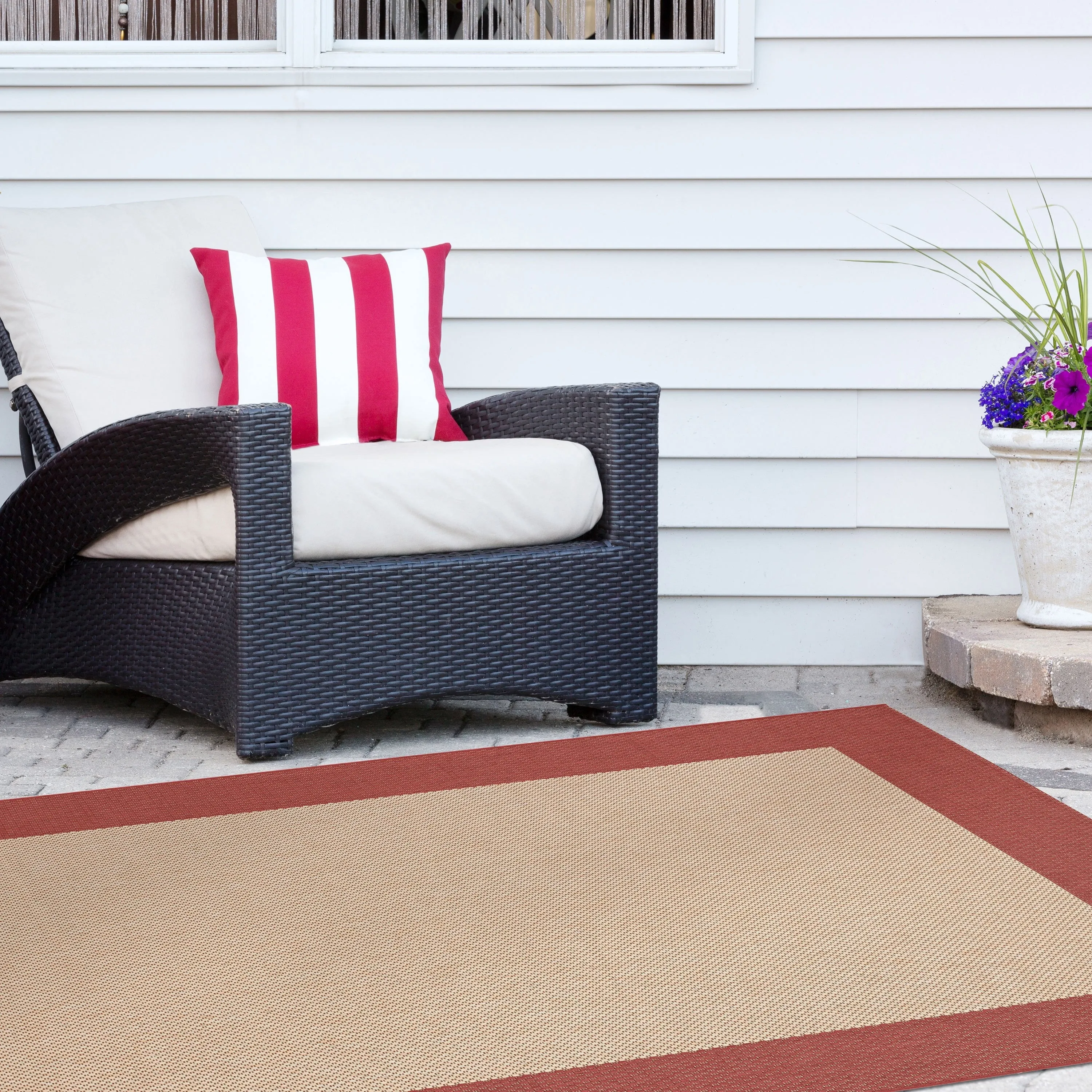 Signature Home Talbot Border Indoor/Outdoor Area Rug