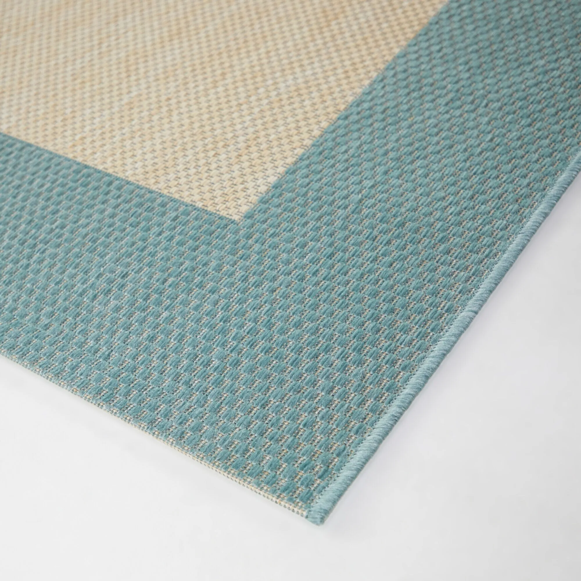 Signature Home Talbot Border Indoor/Outdoor Area Rug
