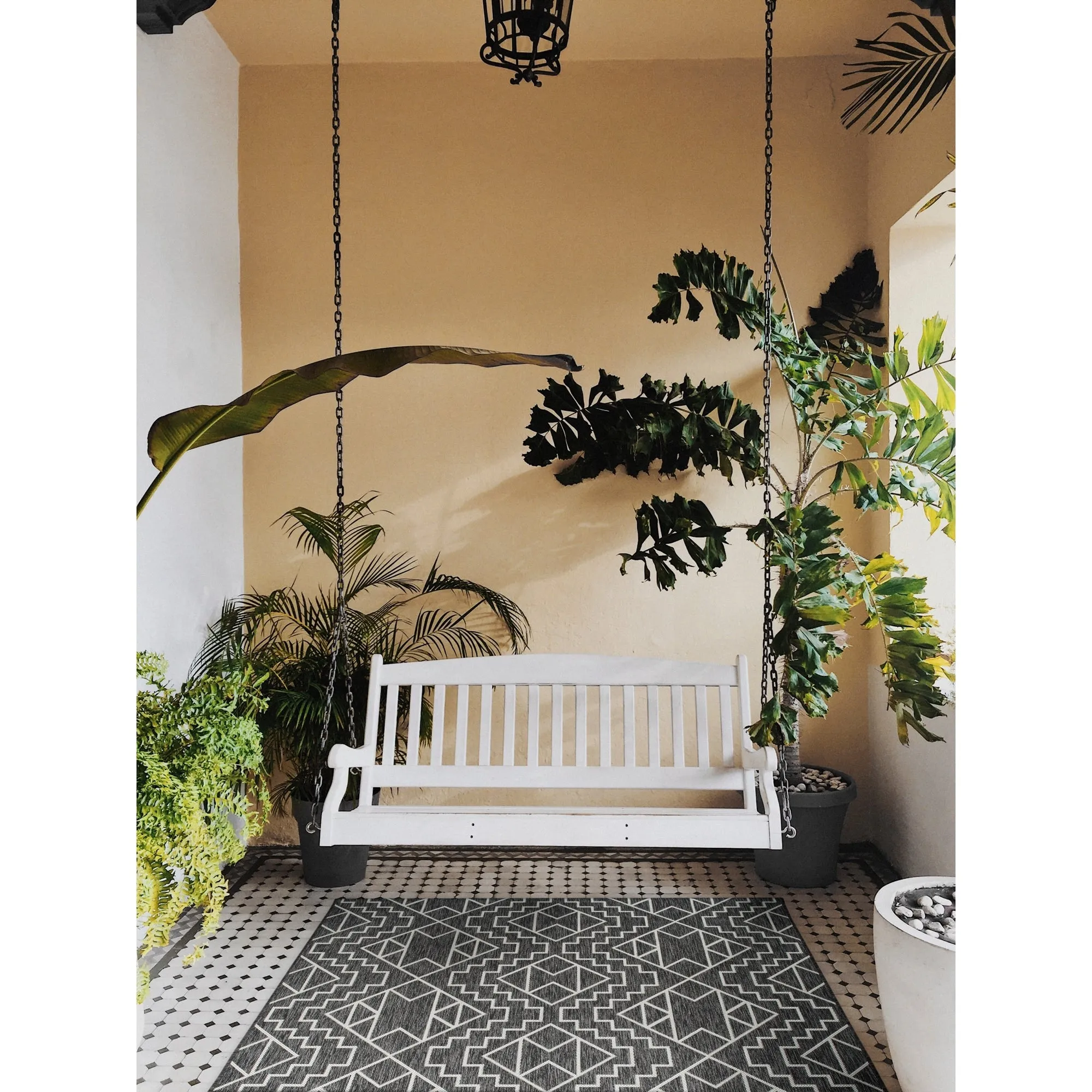 Soleri Charcoal Machine-Made Indoor/Outdoor Flatweave Area Rug