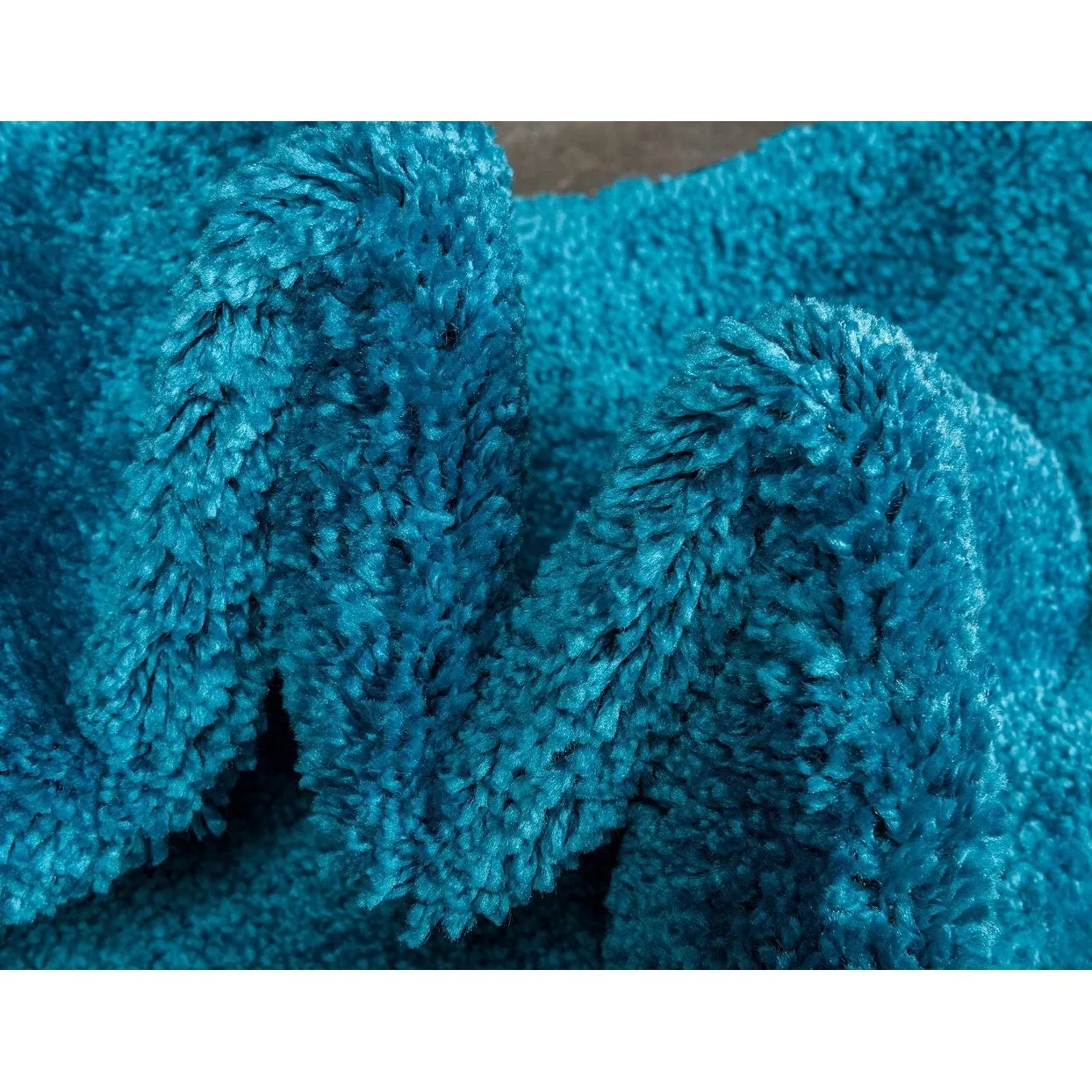 Solid/Striped Zoit Collection Area Rug