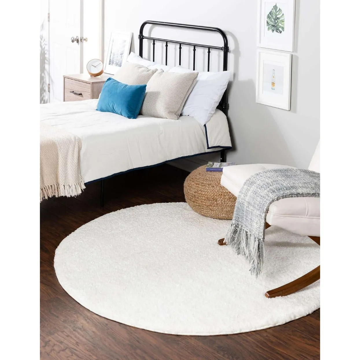 Solid/Striped Zoit Collection Area Rug