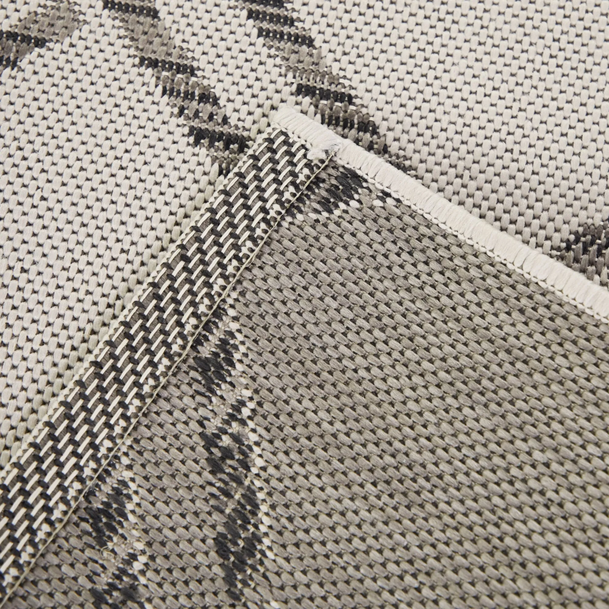 Sommer Trellis Indoor/Outdoor Area Rug