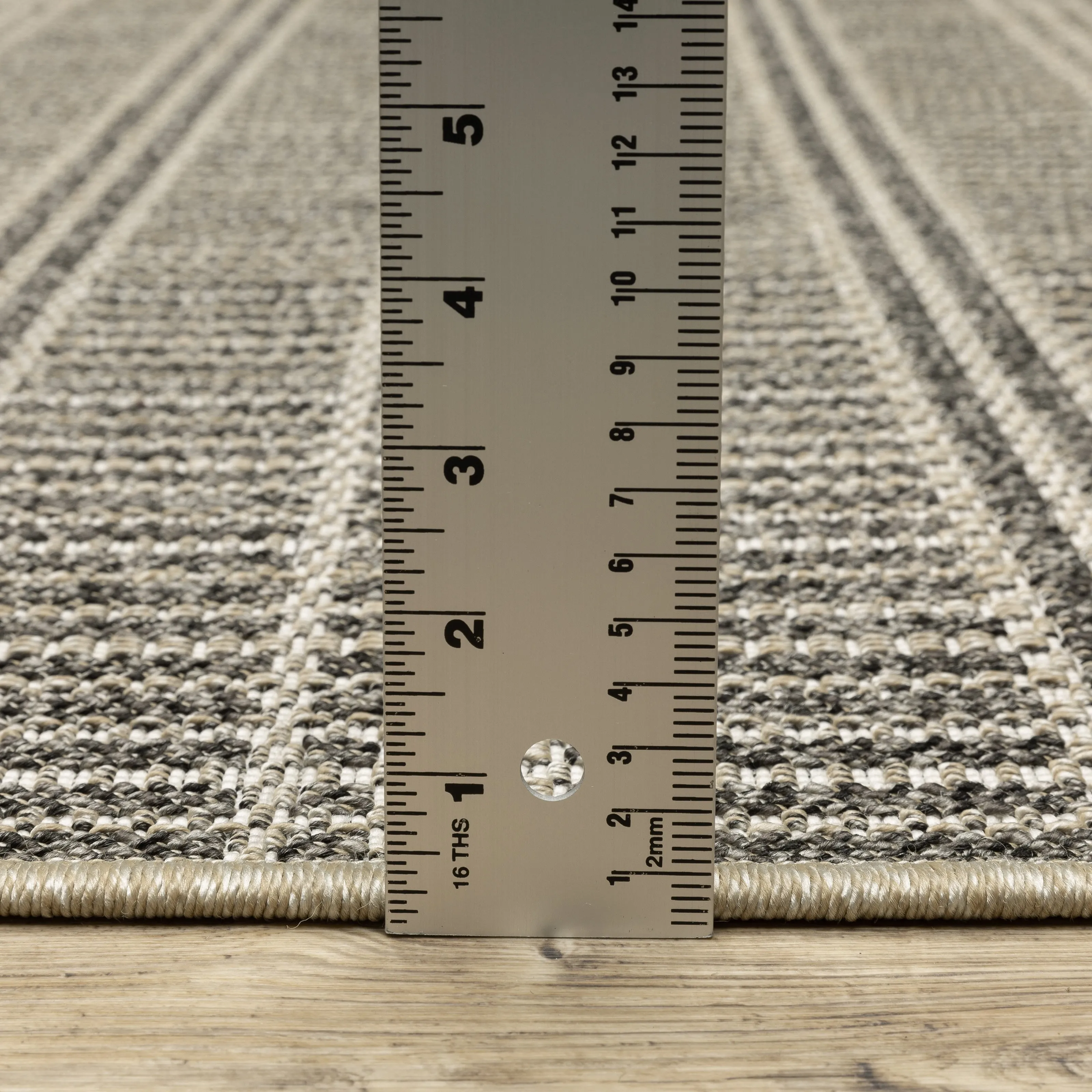Style Haven Grayton Geometric Lines Beige/ Black Indoor-Outdoor Fringe Edge Rug