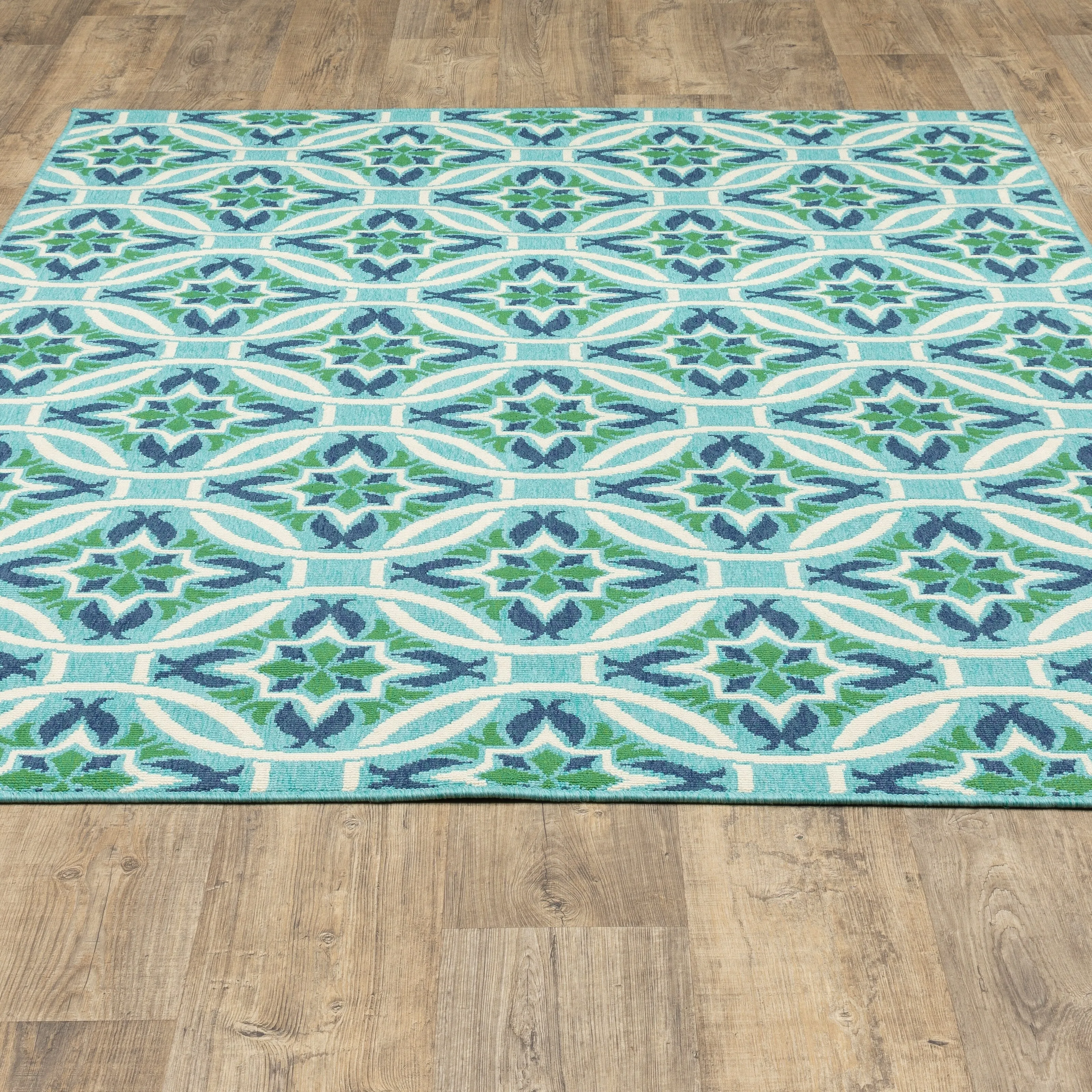 Style Haven Martinque Floral Indoor-Outdoor Blue/ Green Area Rug