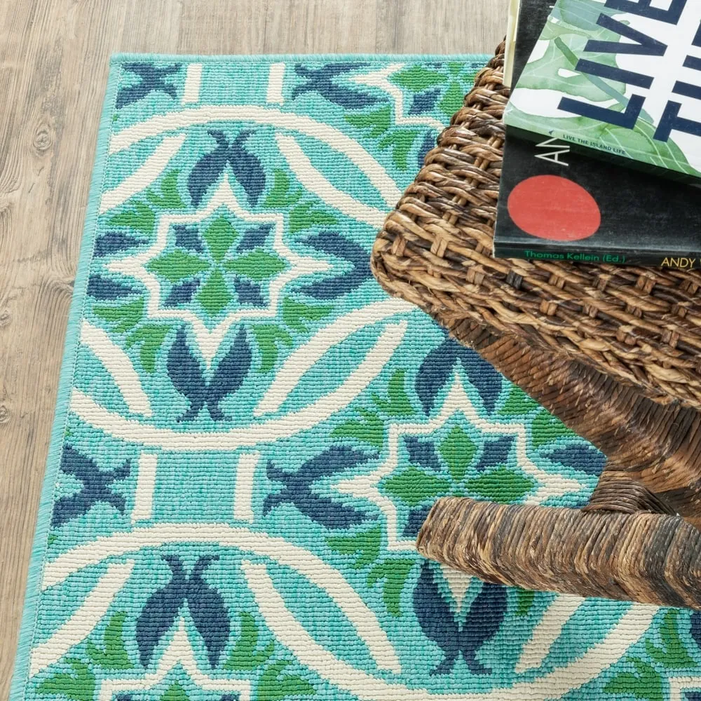Style Haven Martinque Floral Indoor-Outdoor Blue/ Green Area Rug