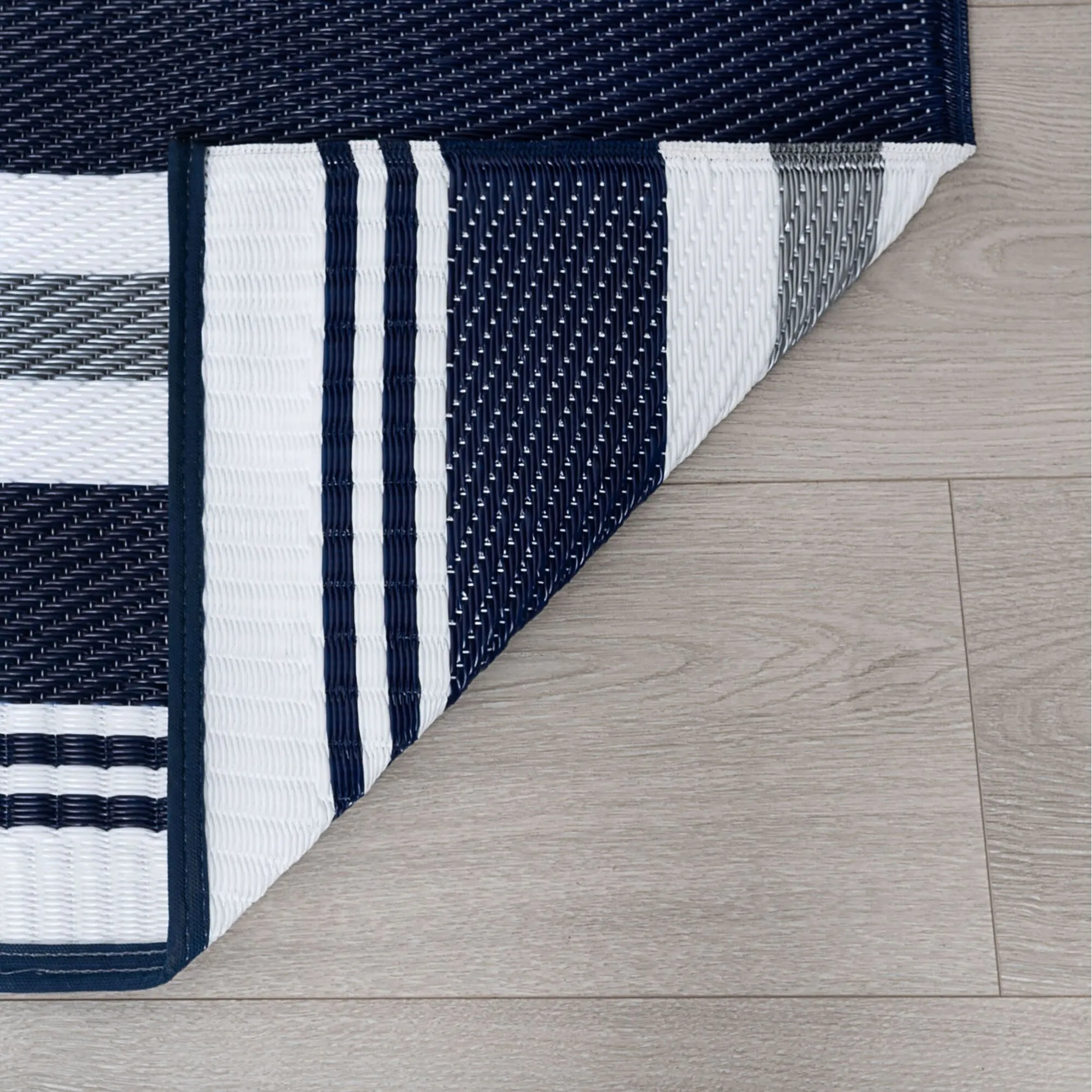 Sundown Beach Stripe Indoor/Outdoor Area Rug