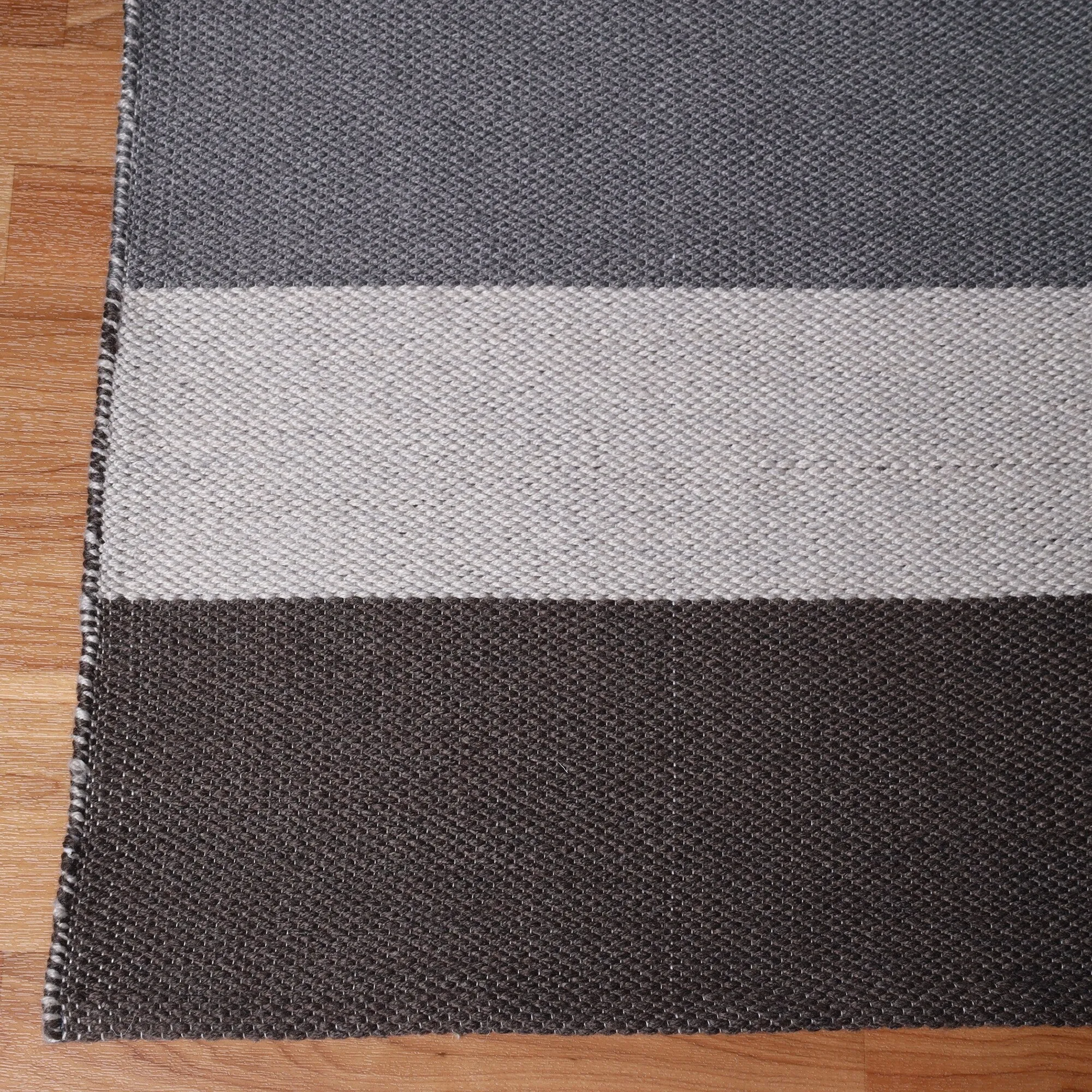 Superior Modern Stripes Indoor/ Outdoor Area Rug