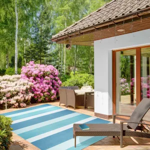 Superior Modern Stripes Indoor/ Outdoor Area Rug