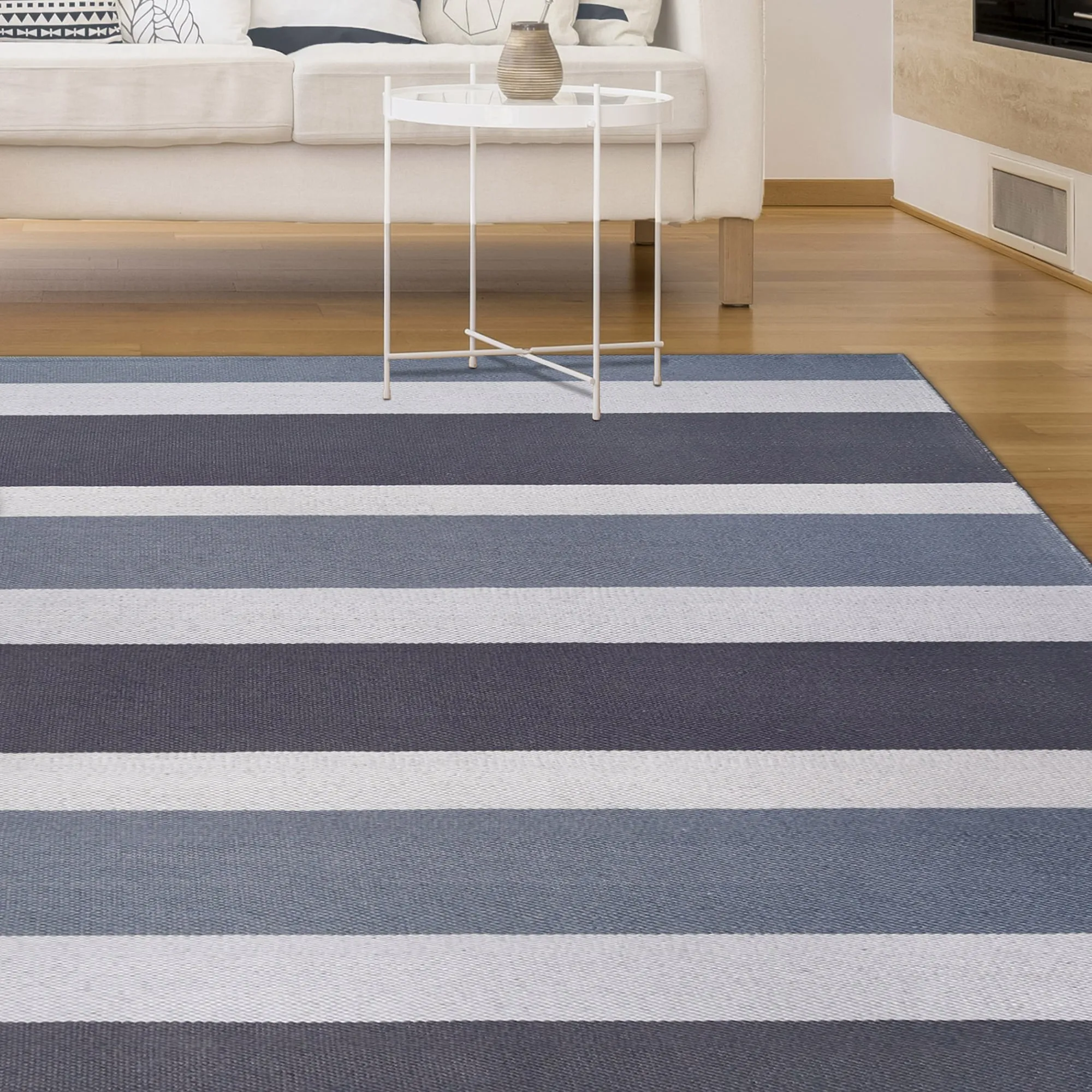 Superior Modern Stripes Indoor/ Outdoor Area Rug
