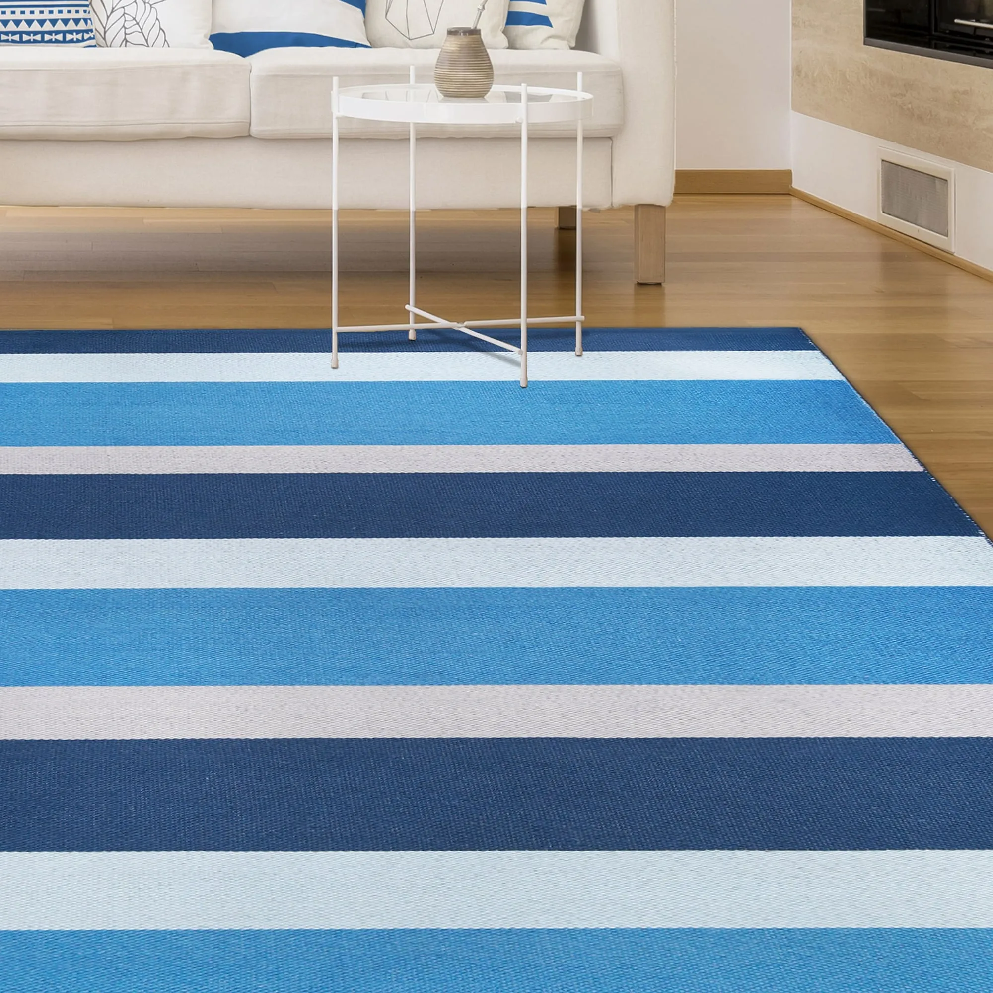 Superior Modern Stripes Indoor/ Outdoor Area Rug