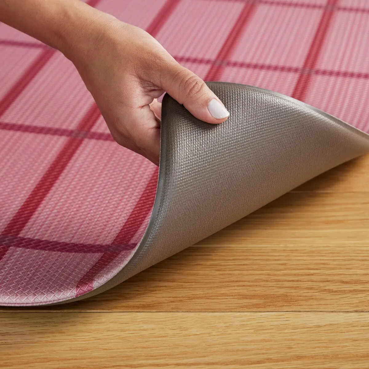 TOWN & COUNTRY BASICS Windowpane Plaid Anti Fatigue Kitchen Mat Non-Slip Backing