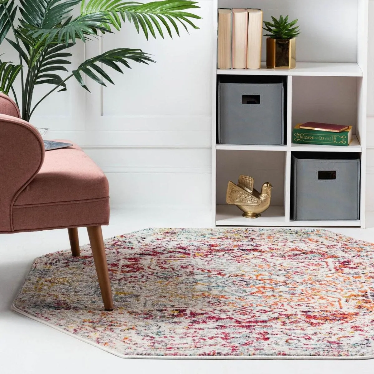 Traditional Brenda Collection Area Rug