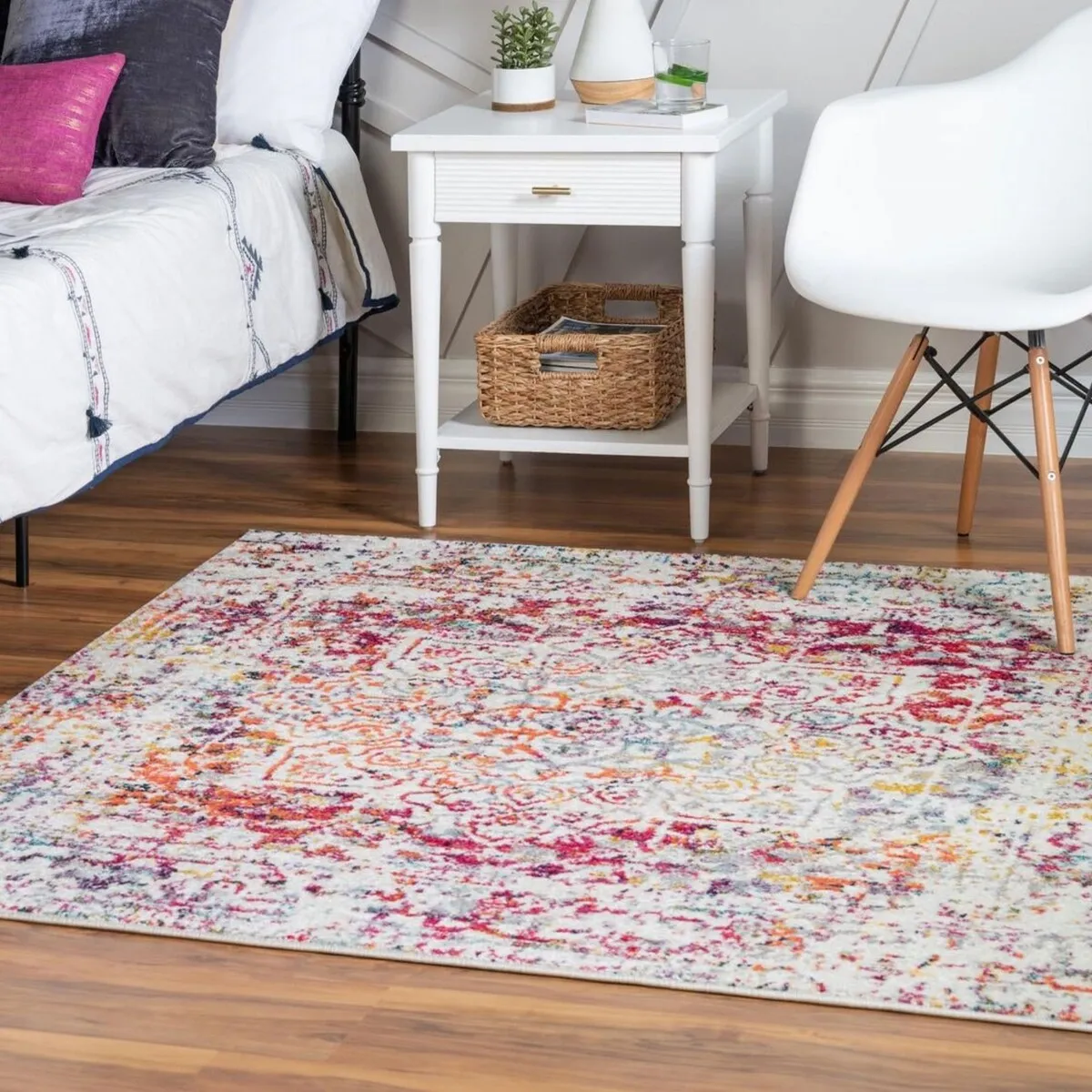 Traditional Brenda Collection Area Rug