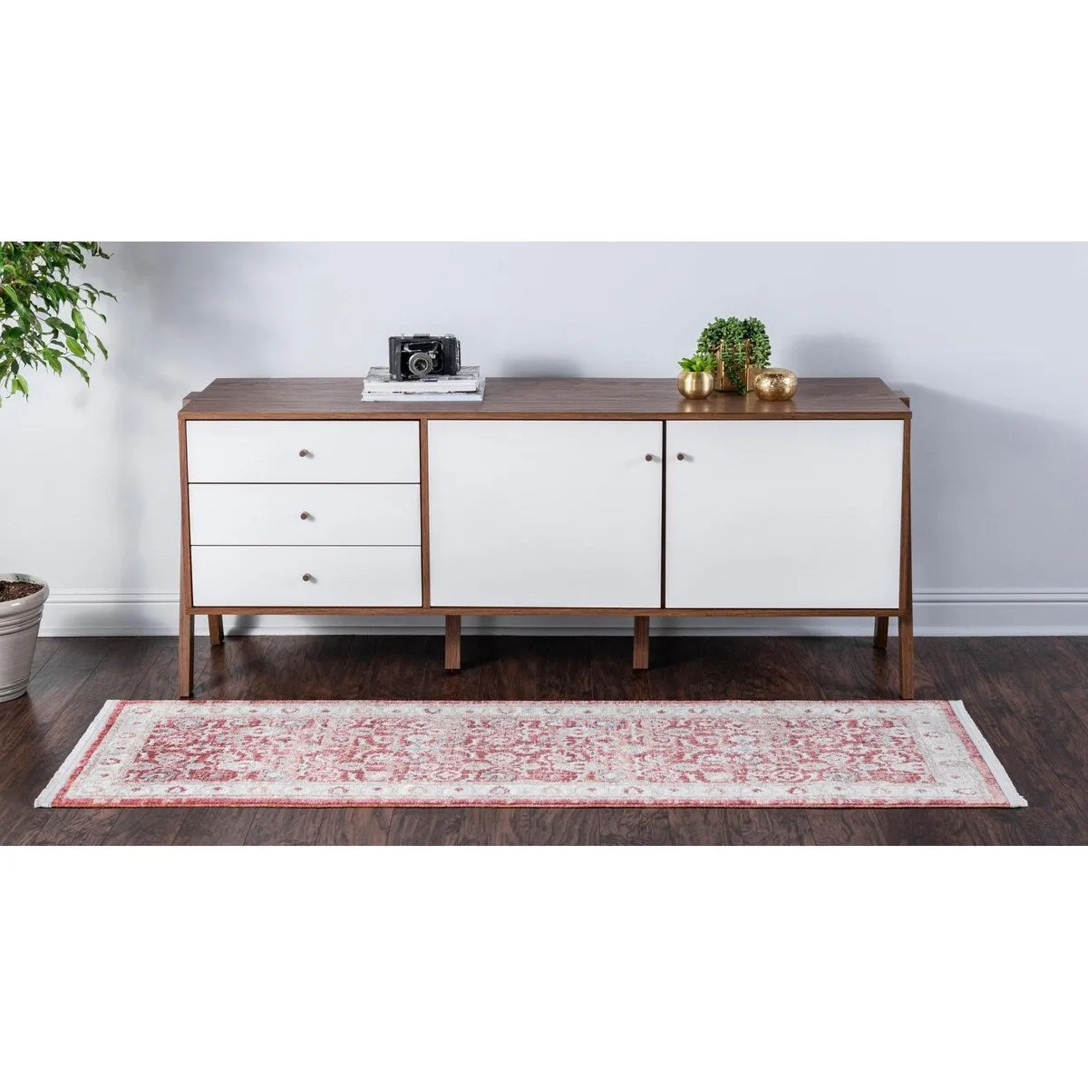 Traditional Falmouth Collection Area Rug