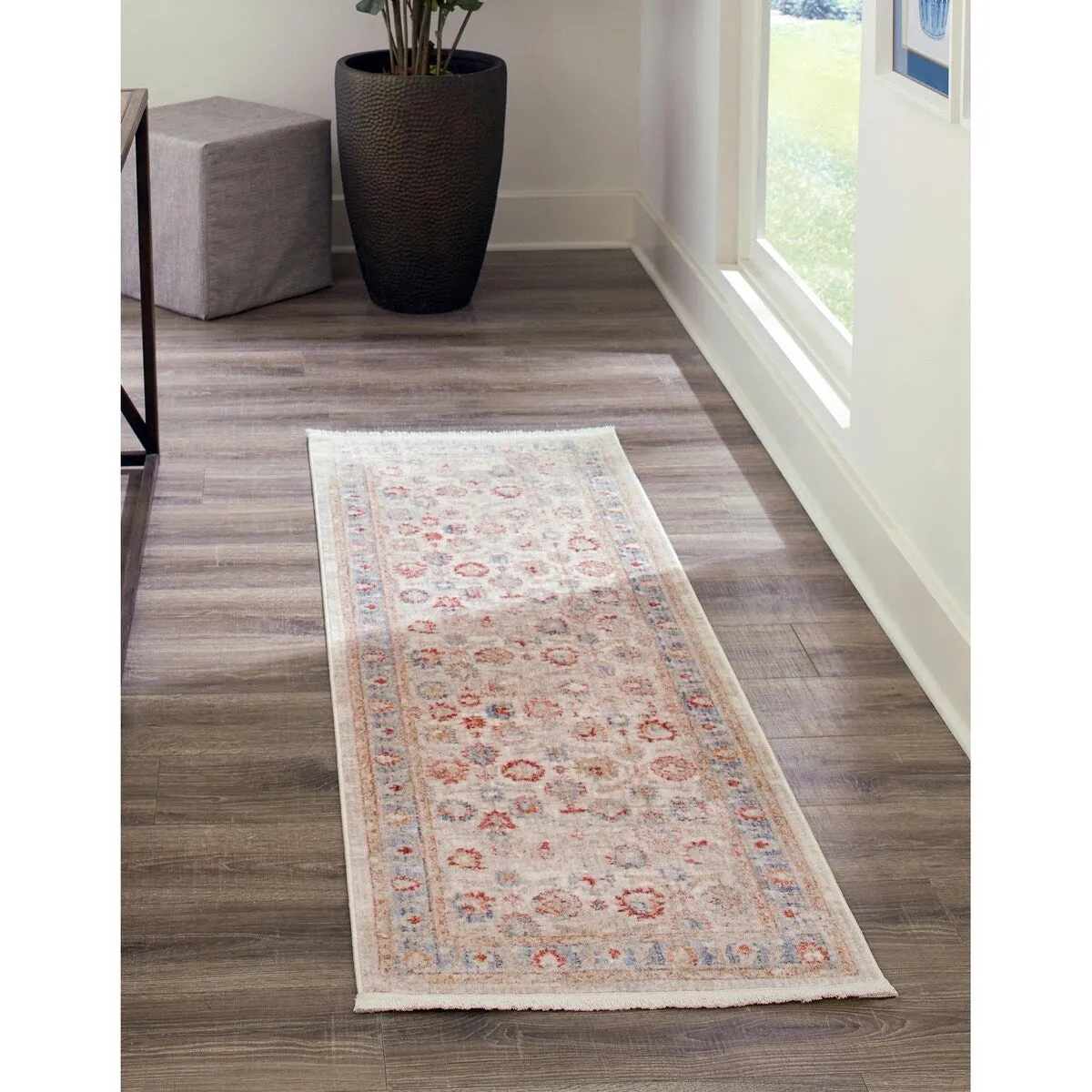 Traditional Falmouth Collection Area Rug