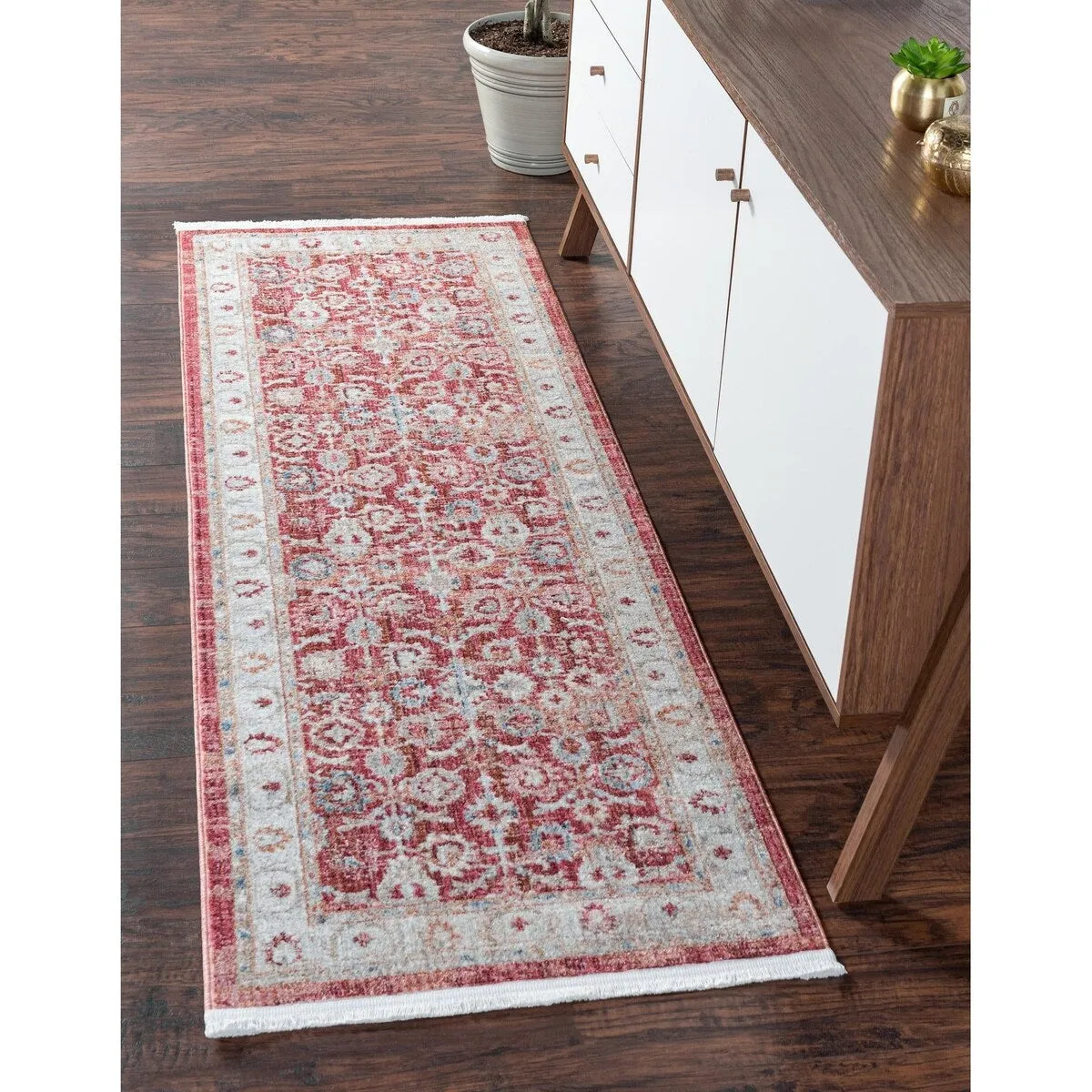 Traditional Falmouth Collection Area Rug