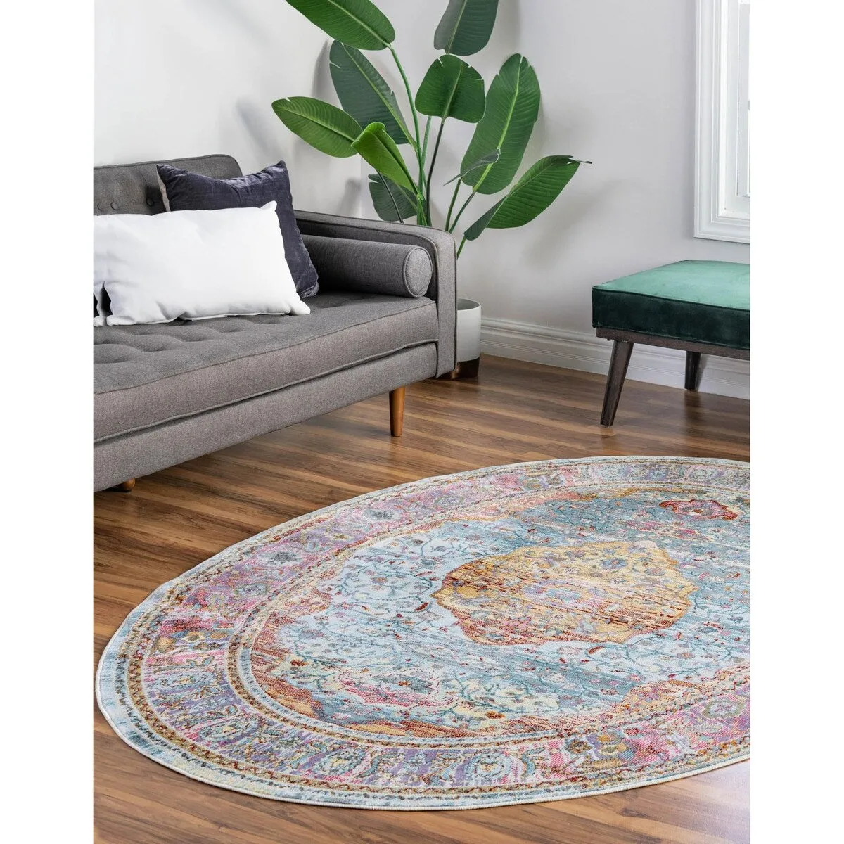 Traditional Samana Collection Area Rug