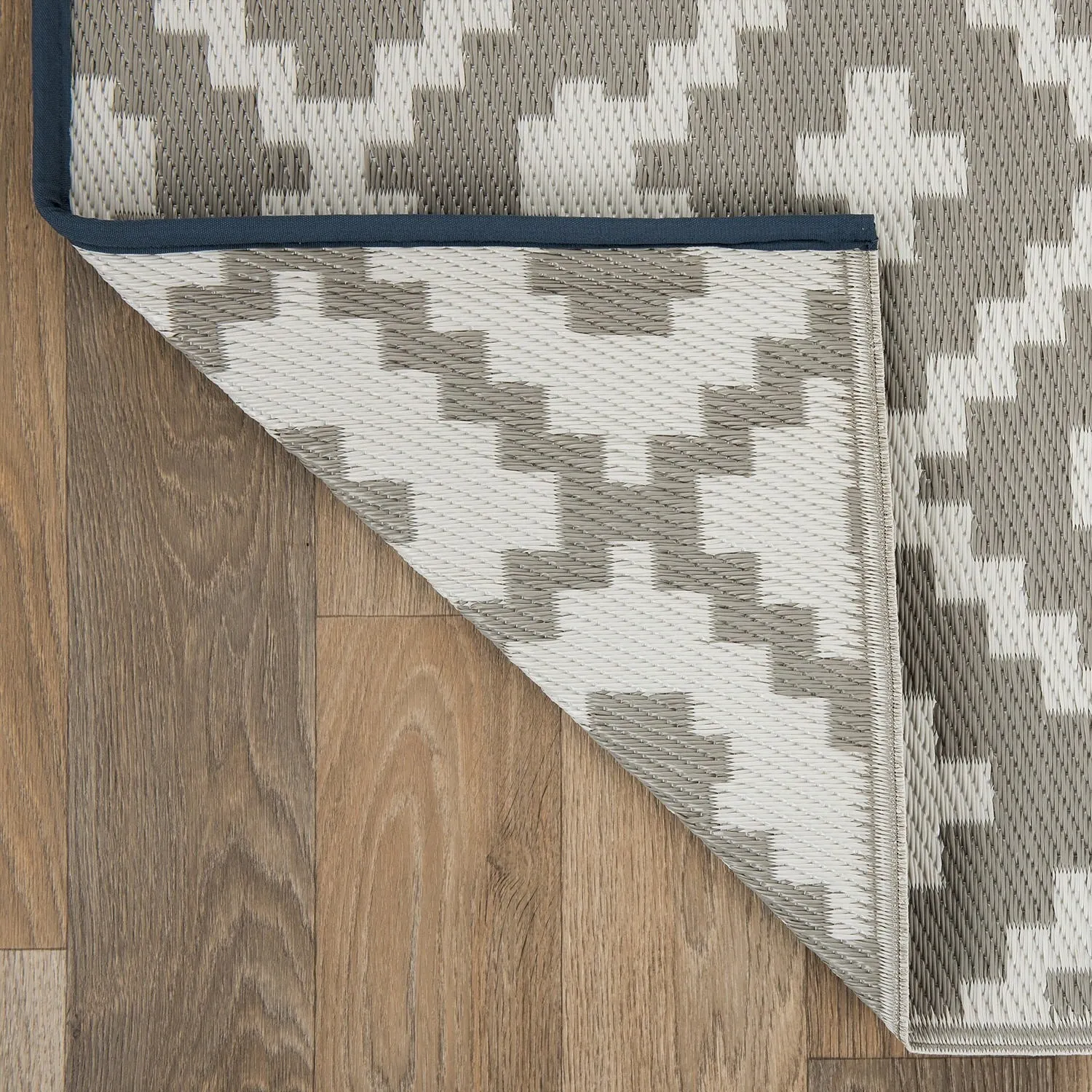 Trellis Geometric Reversible Plastic Outdoor Rugs