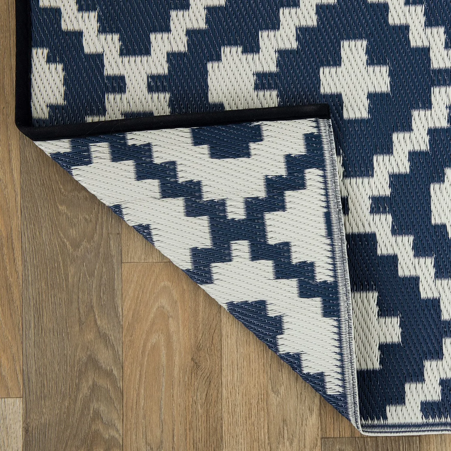 Trellis Geometric Reversible Plastic Outdoor Rugs