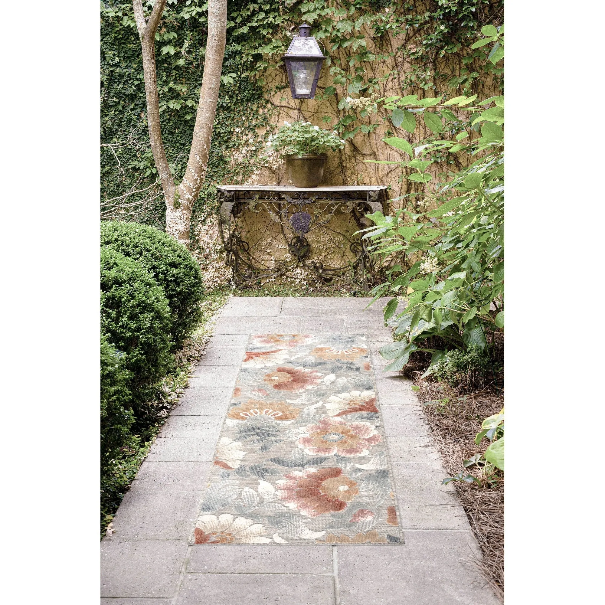 Tropicana Tropical Floral Indoor/Outdoor Area Rug