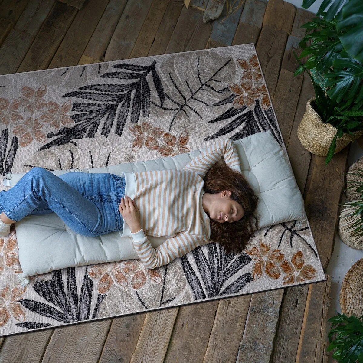 VILLADECOR Leaf Indoor Outdoor Area Rug Low High Pile Rugs For Patio