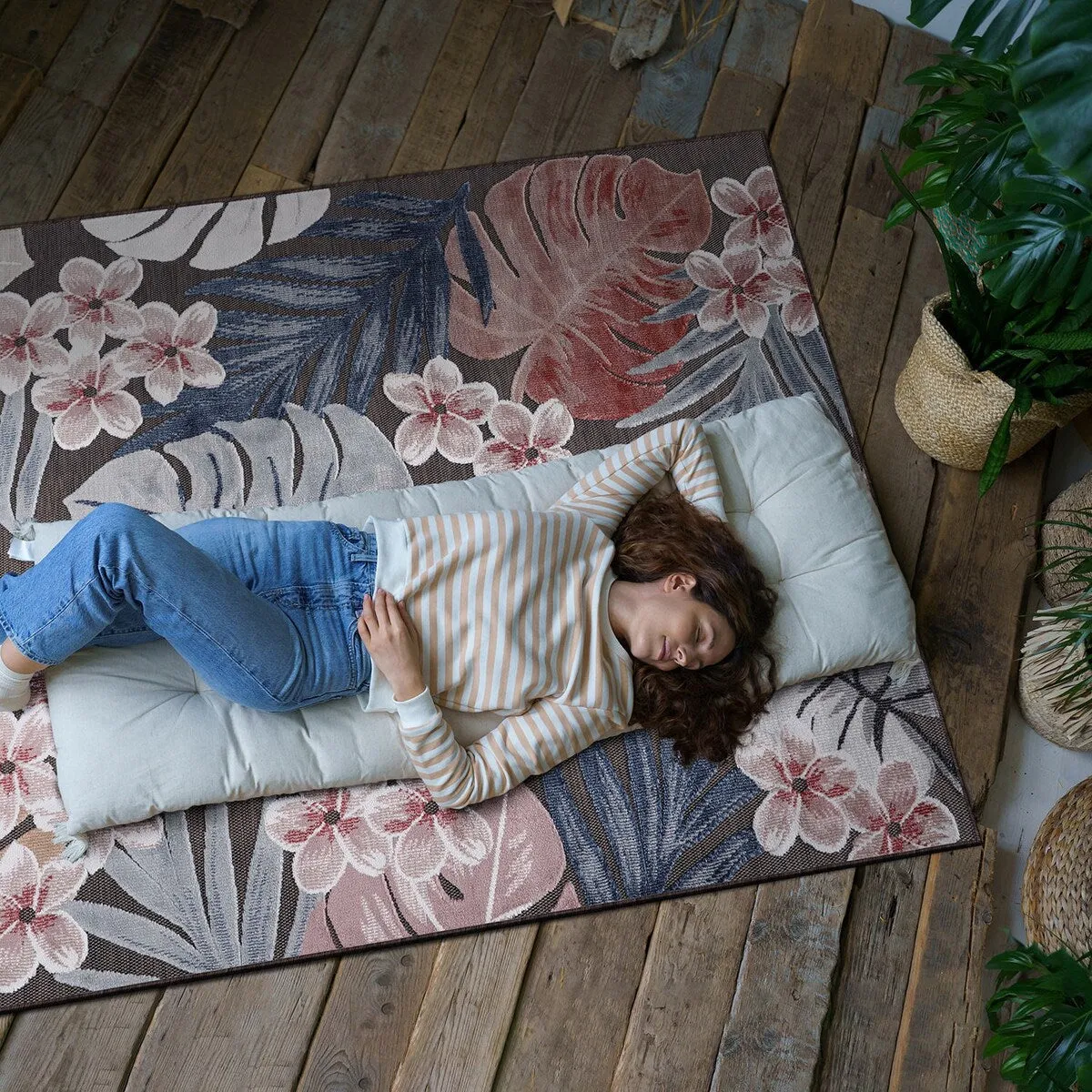 VILLADECOR Leaf Indoor Outdoor Area Rug Low High Pile Rugs For Patio