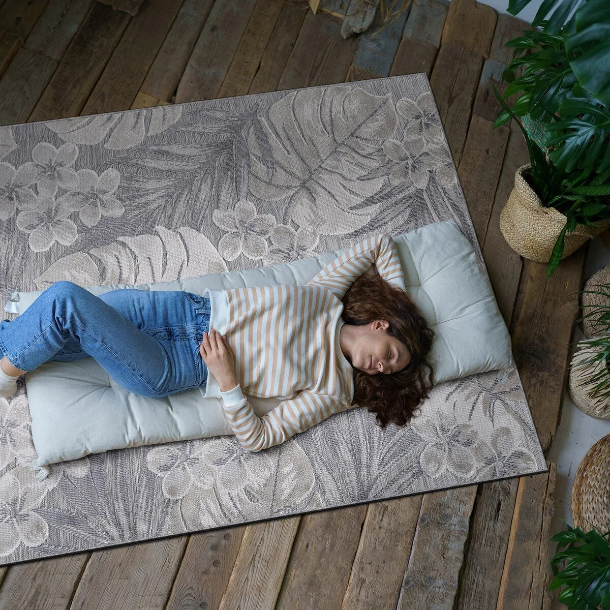 VILLADECOR Leaf Indoor Outdoor Area Rug Low High Pile Rugs For Patio