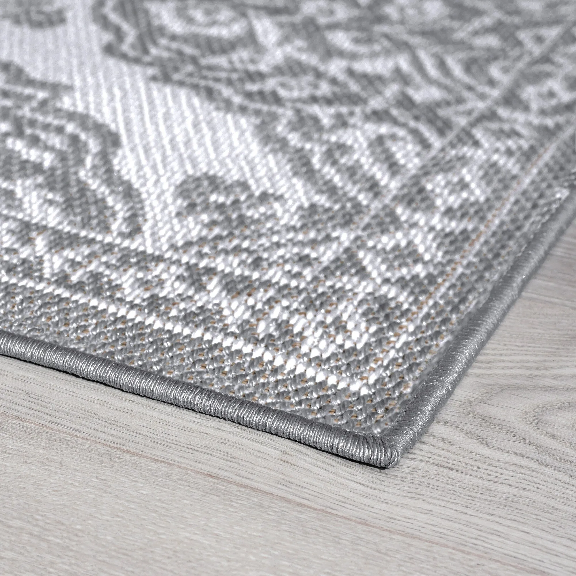 Vision French Country Floral Indoor/Outdoor Area Rug