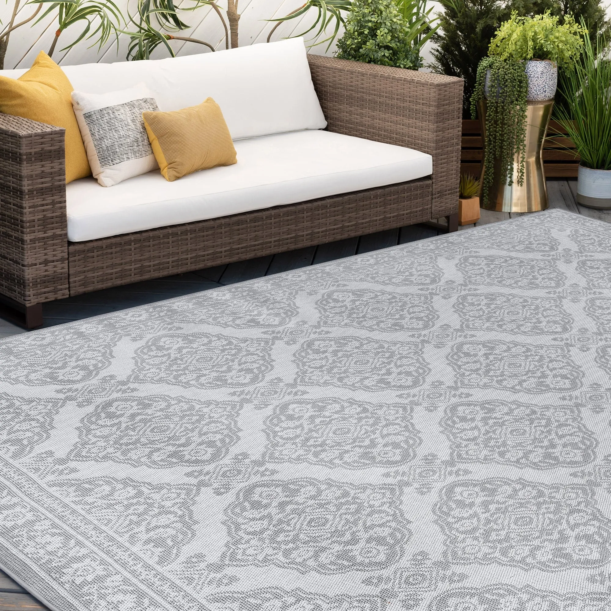 Vision French Country Floral Indoor/Outdoor Area Rug
