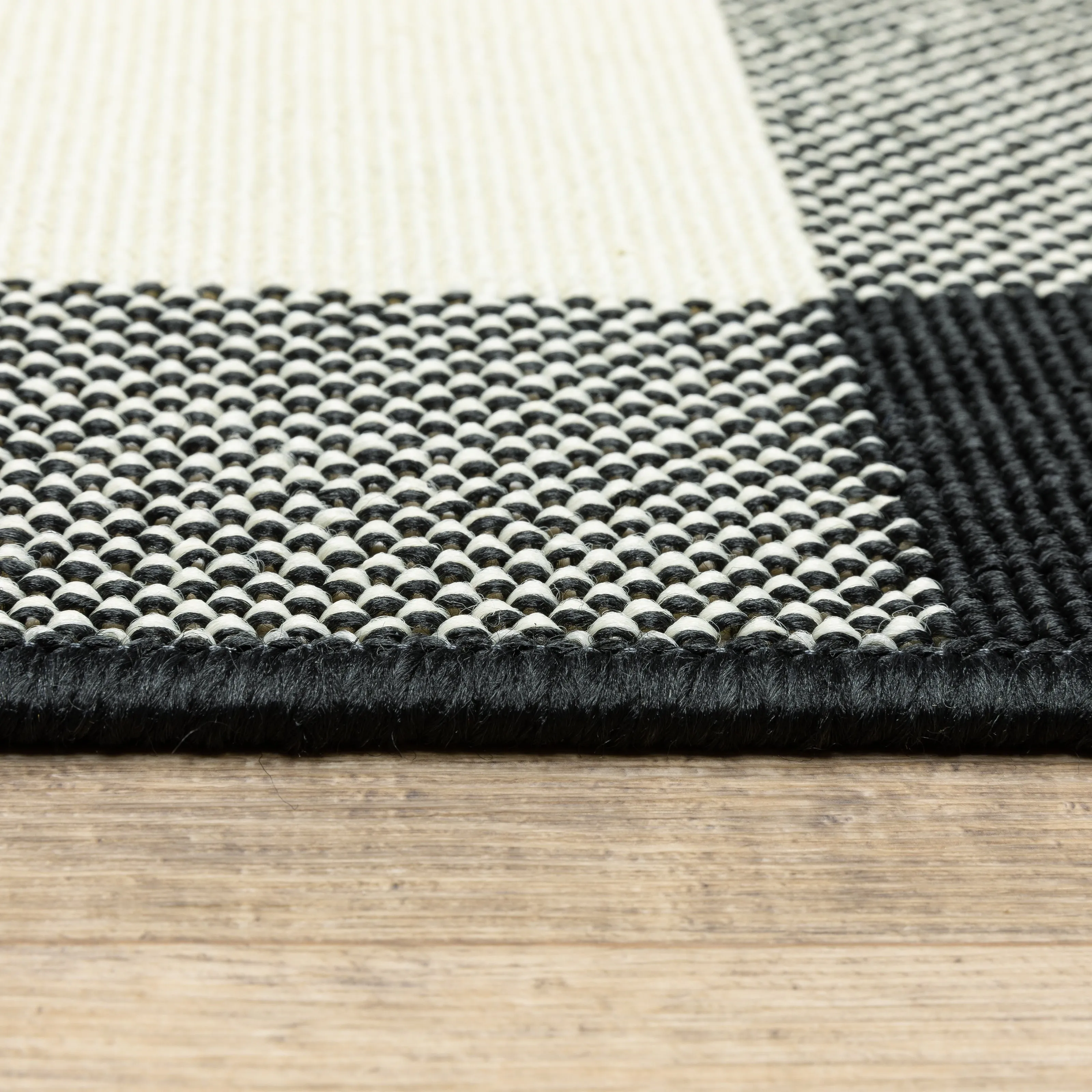 Vista Home Malta Gingham Check Indoor/Outdoor Area Rug