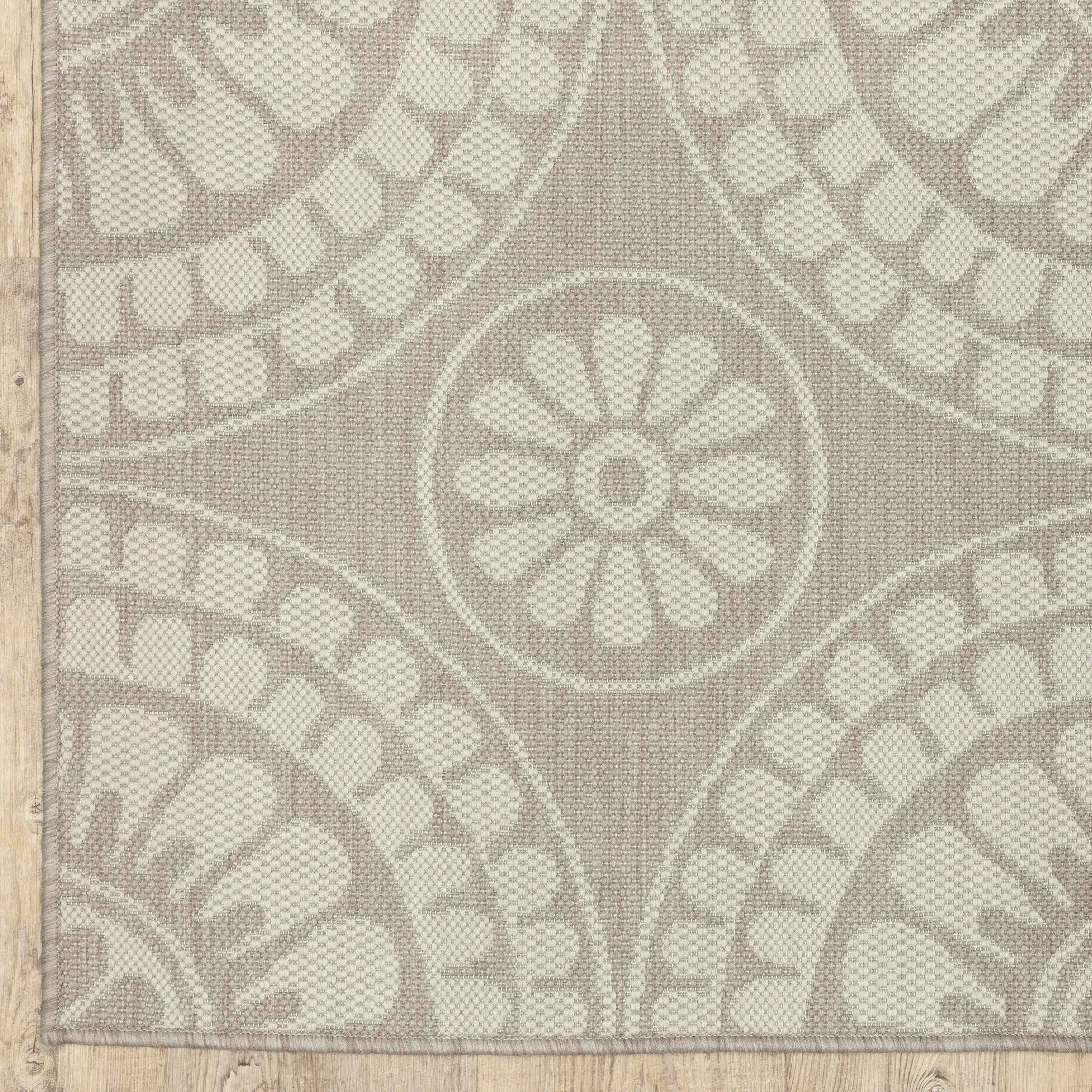 Vista Home Palmetto Floral Medallion Indoor/ Outdoor Area Rug