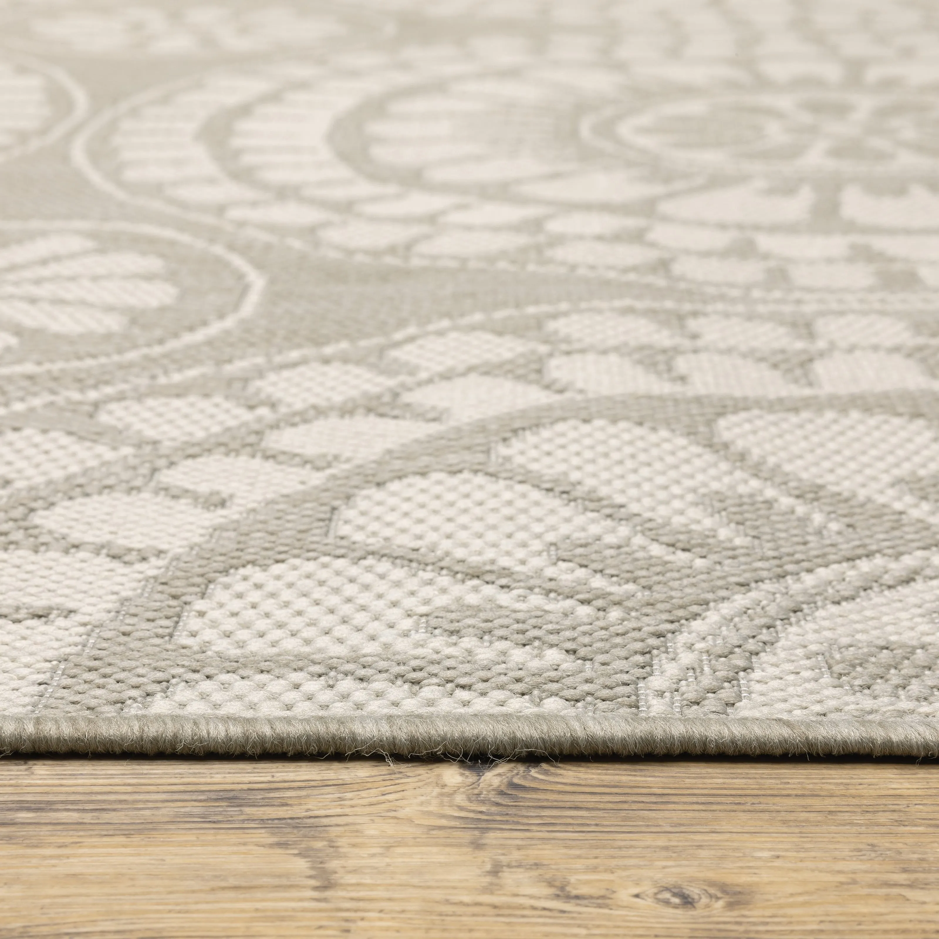 Vista Home Palmetto Floral Medallion Indoor/ Outdoor Area Rug