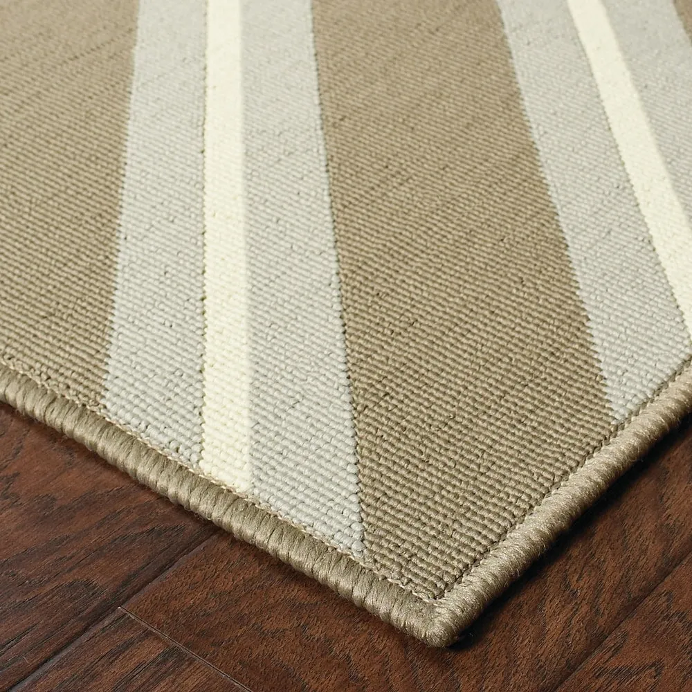 Vista Home Rio Mar Diagonal Stipe Indoor/ Outdoor Area Rug
