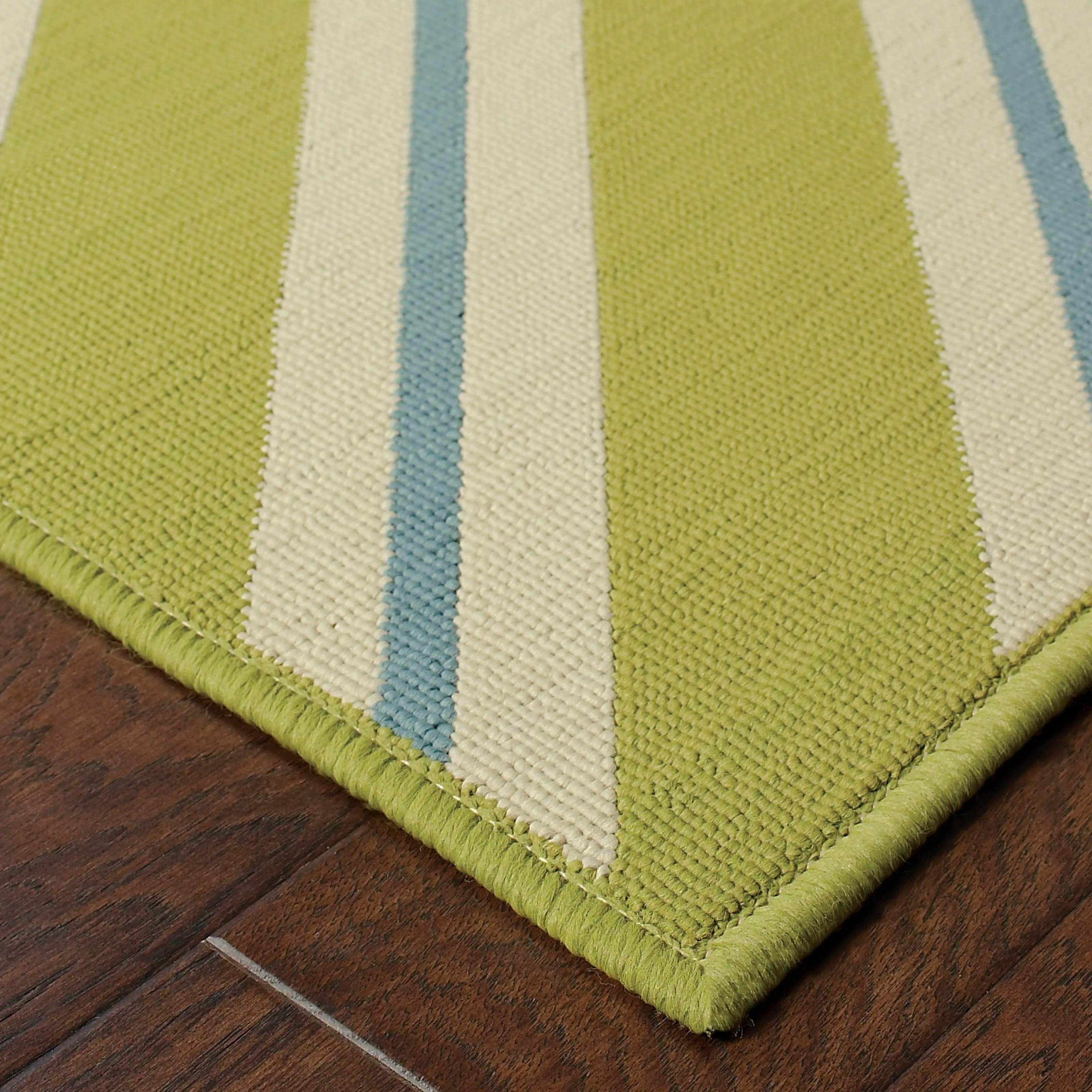 Vista Home Rio Mar Diagonal Stipe Indoor/ Outdoor Area Rug