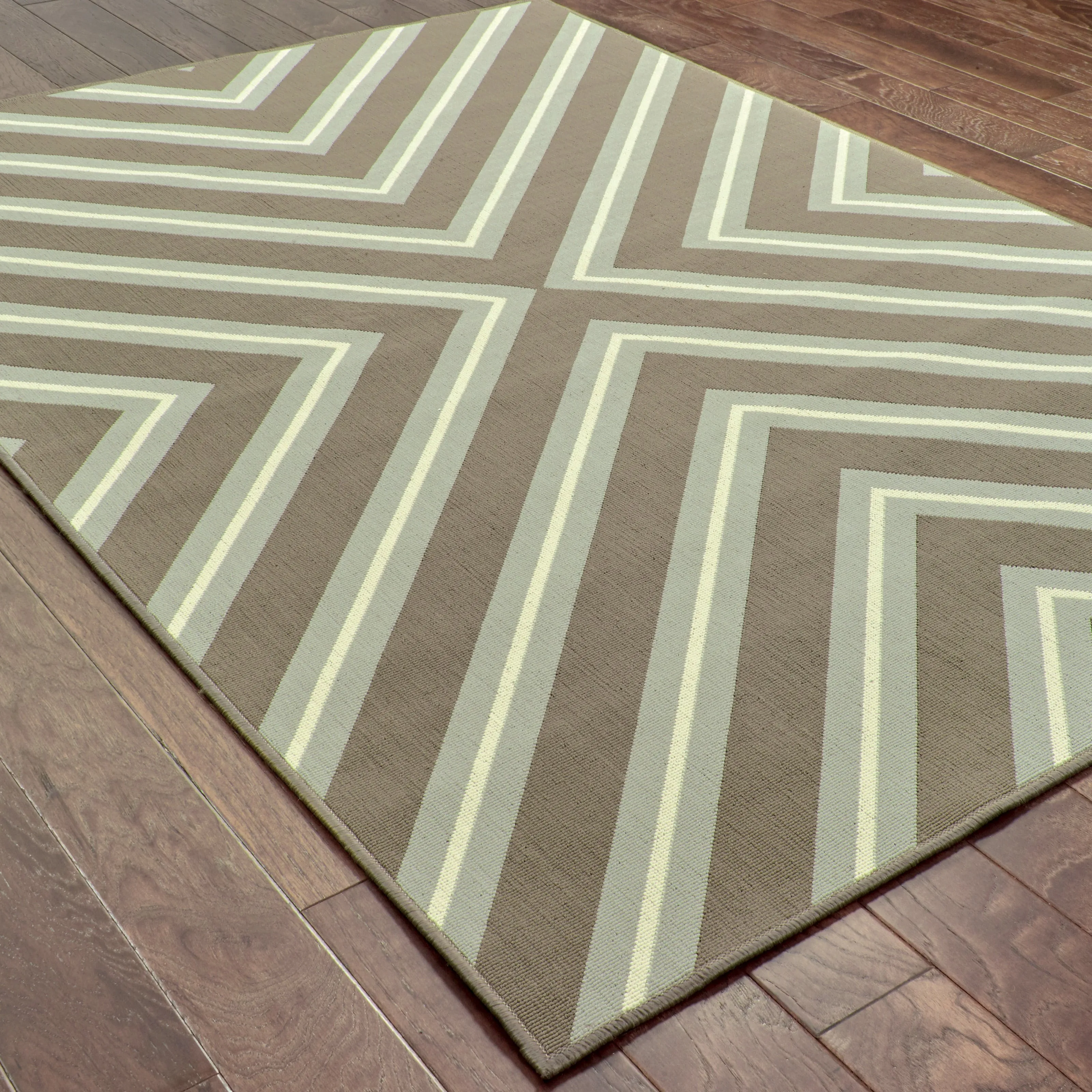 Vista Home Rio Mar Diagonal Stipe Indoor/ Outdoor Area Rug