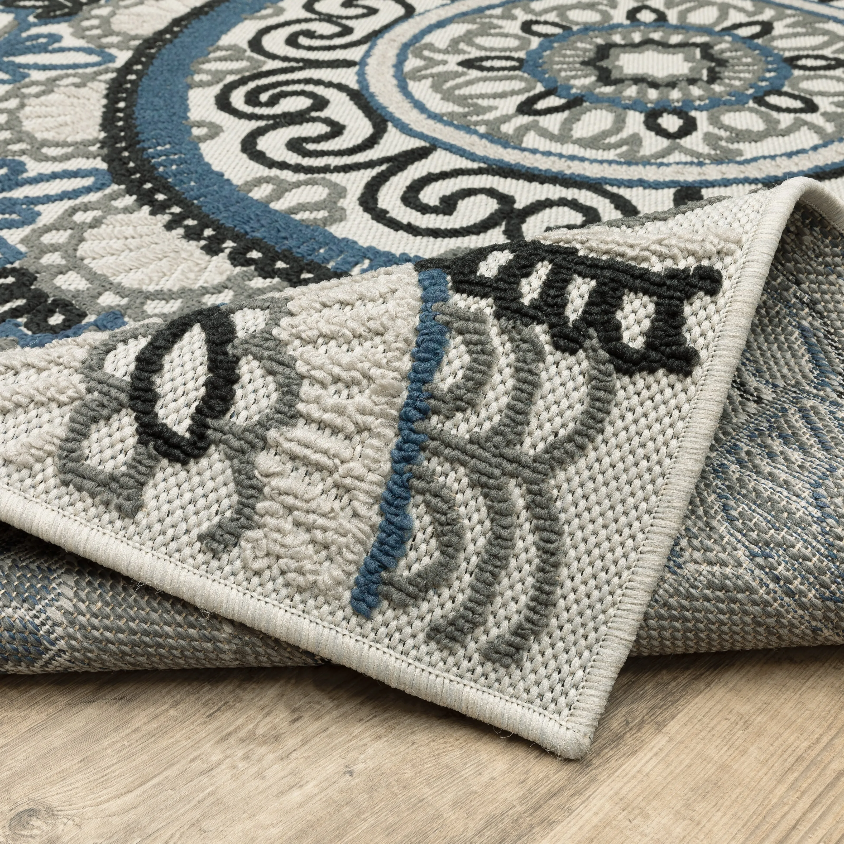 Vista Home Talcot Bohemian Medallion Gray/Blue Indoor-Outdoor Area Rug