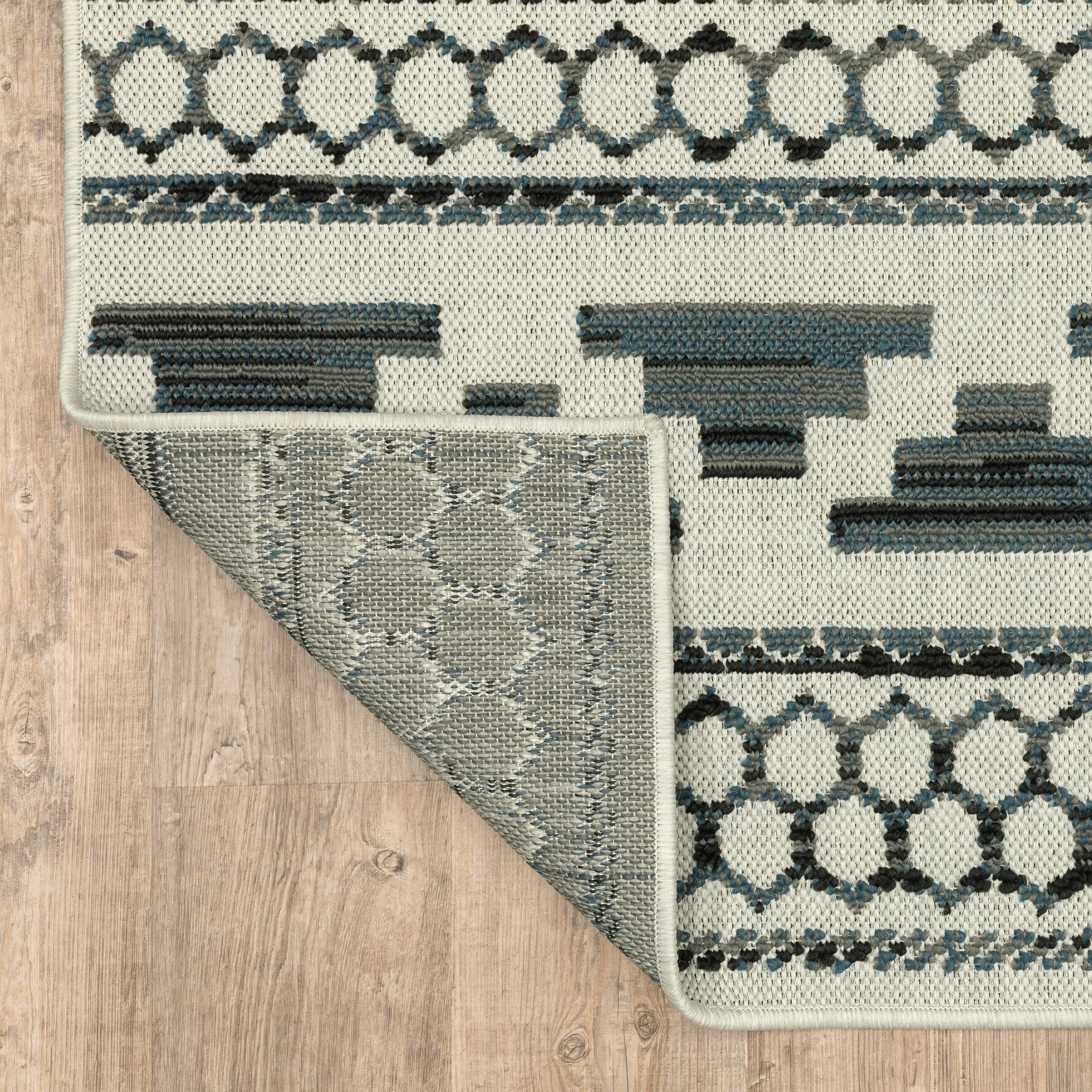 Vista Home Talcot Geometric Tribal Grey/ Teal Indoor-Outdoor Area Rug