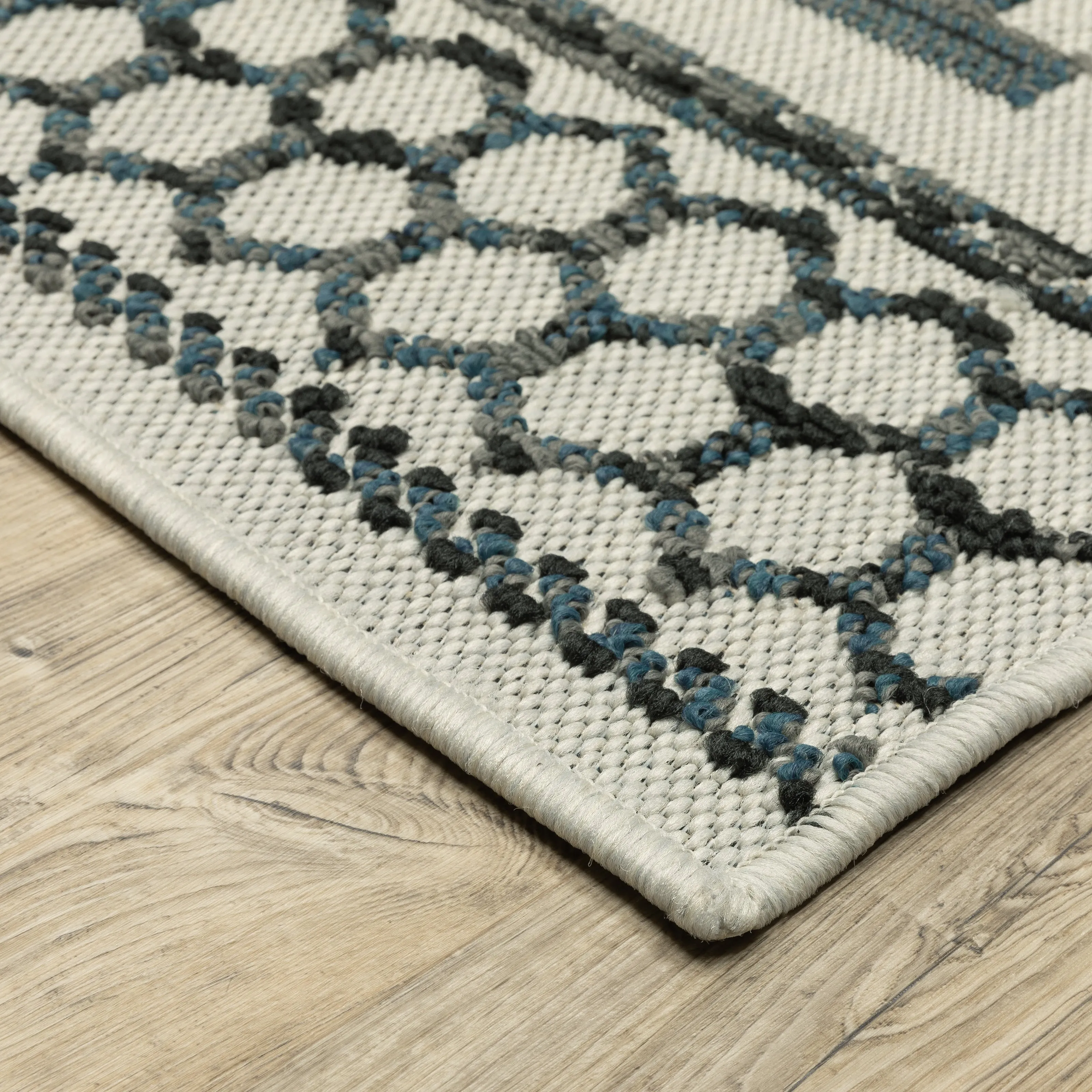 Vista Home Talcot Geometric Tribal Grey/ Teal Indoor-Outdoor Area Rug