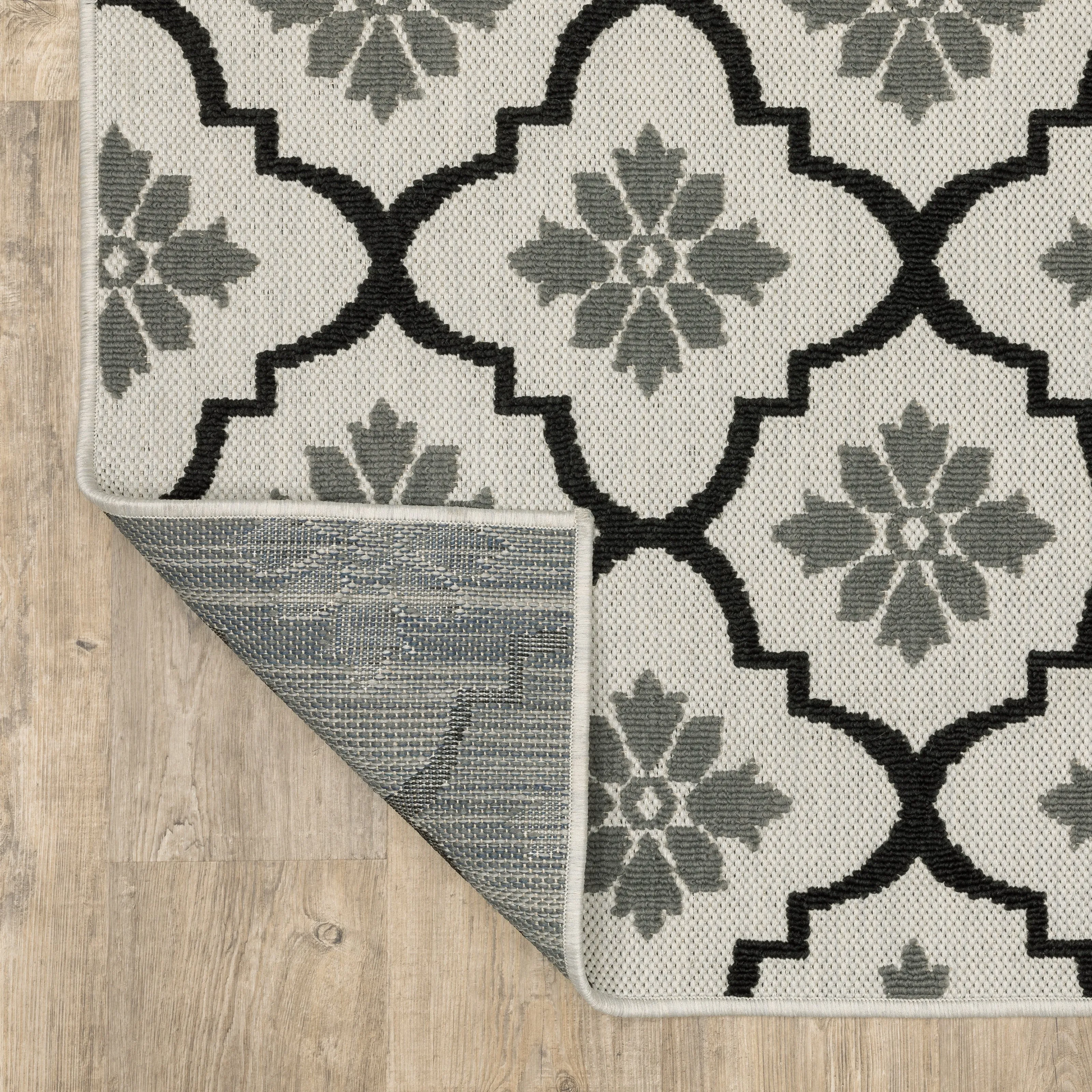 Vista Home Talcot Moroccan Trellis Grey/ Black Indoor-Outdoor Area Rug