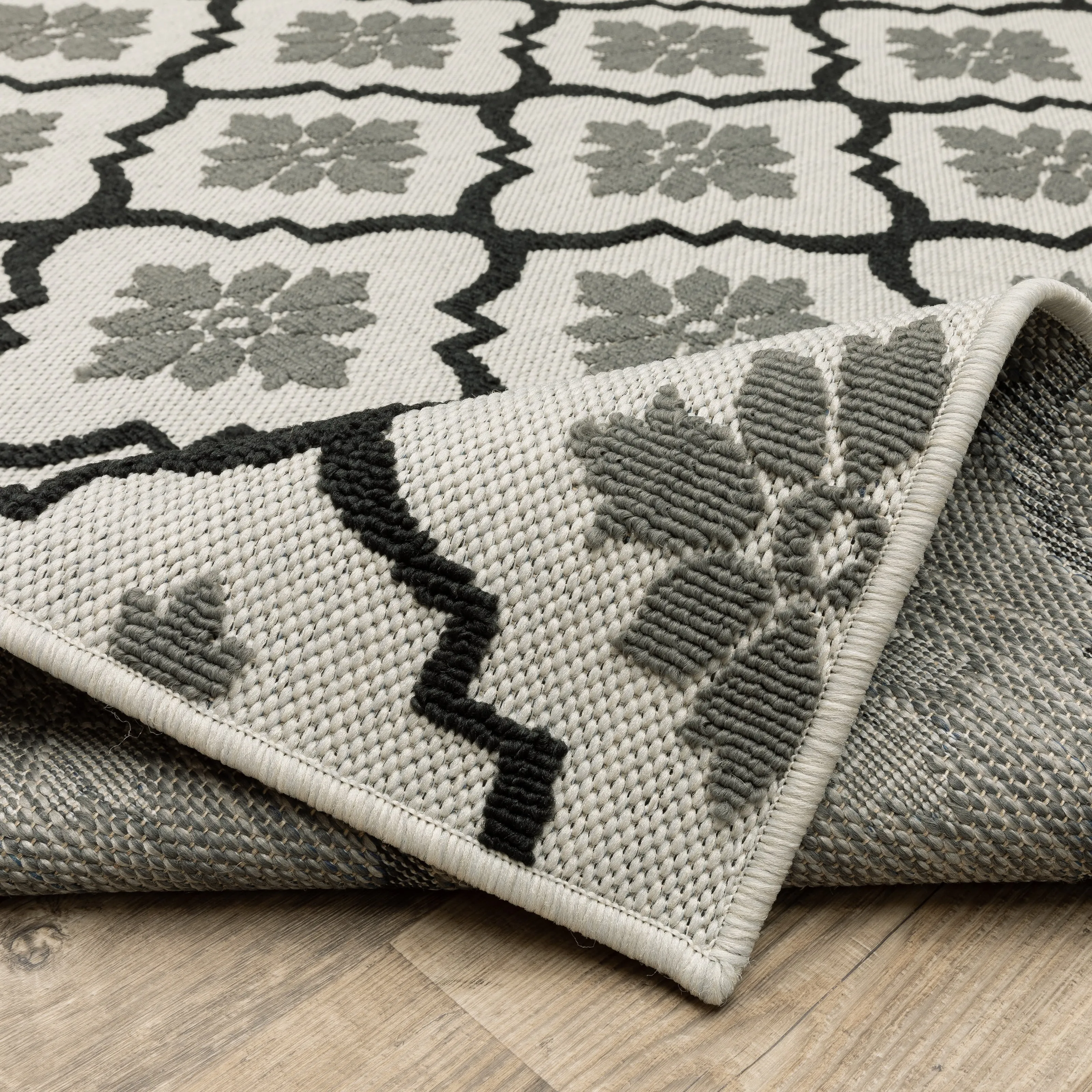 Vista Home Talcot Moroccan Trellis Grey/ Black Indoor-Outdoor Area Rug