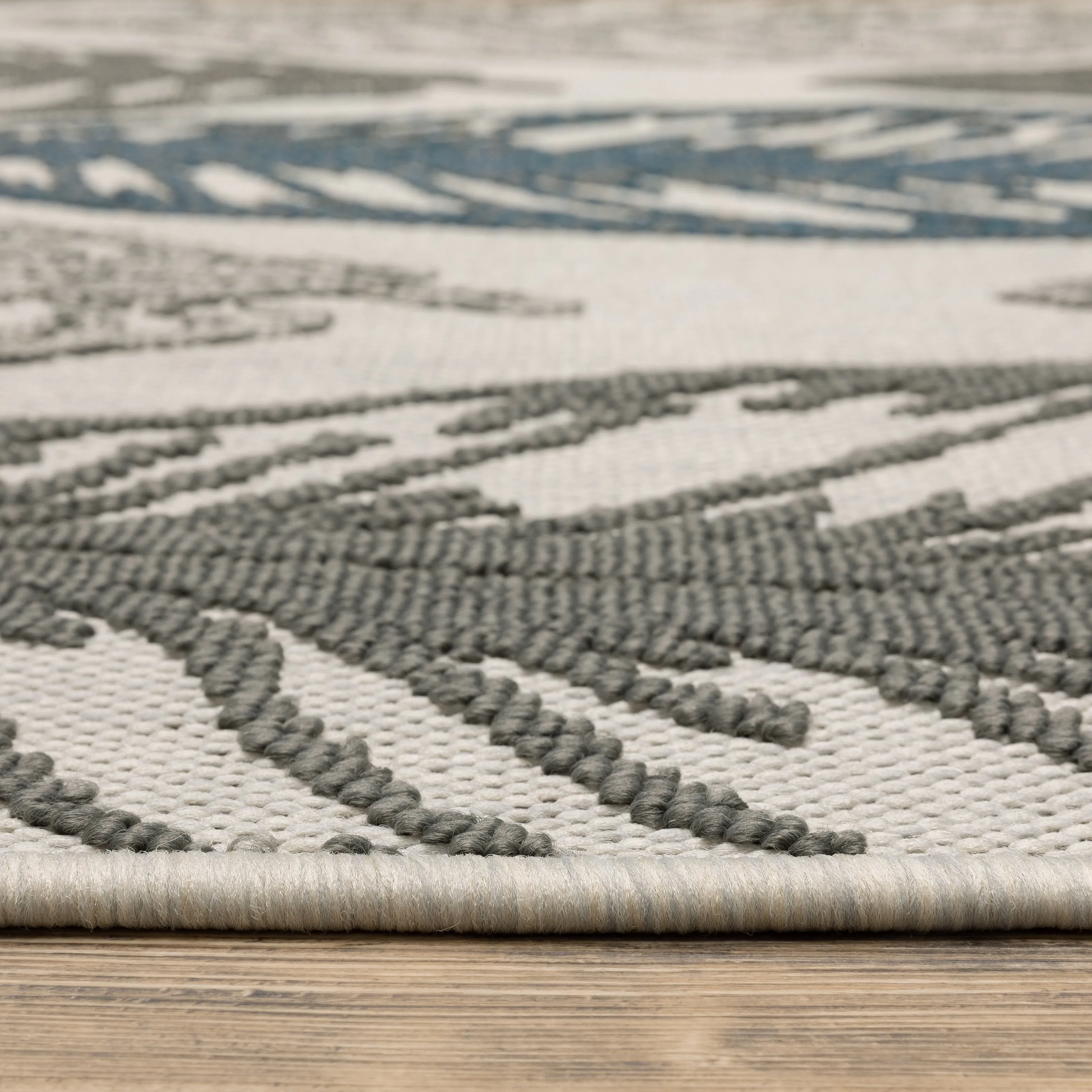 Vista Home Talcot Tropical Leaf Grey/Teal Indoor-Outdoor Area Rug