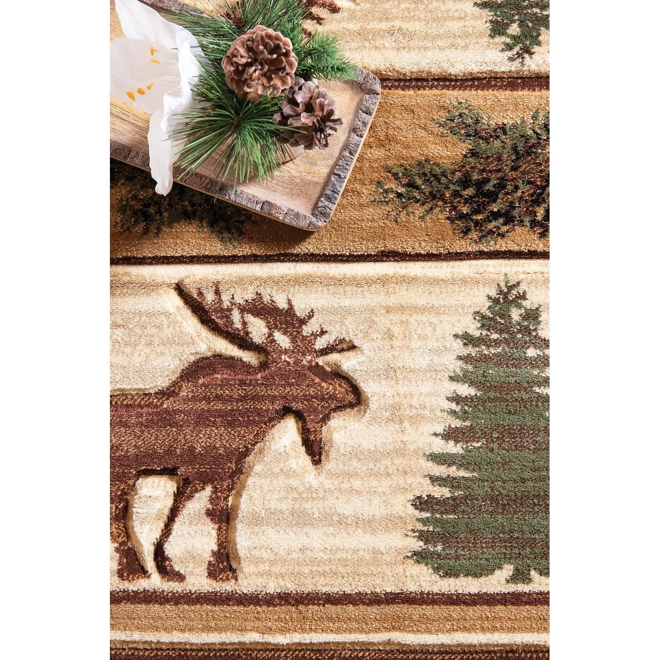 Westfield Home Graham Ellijah Beige Hand-Carved Area Rug