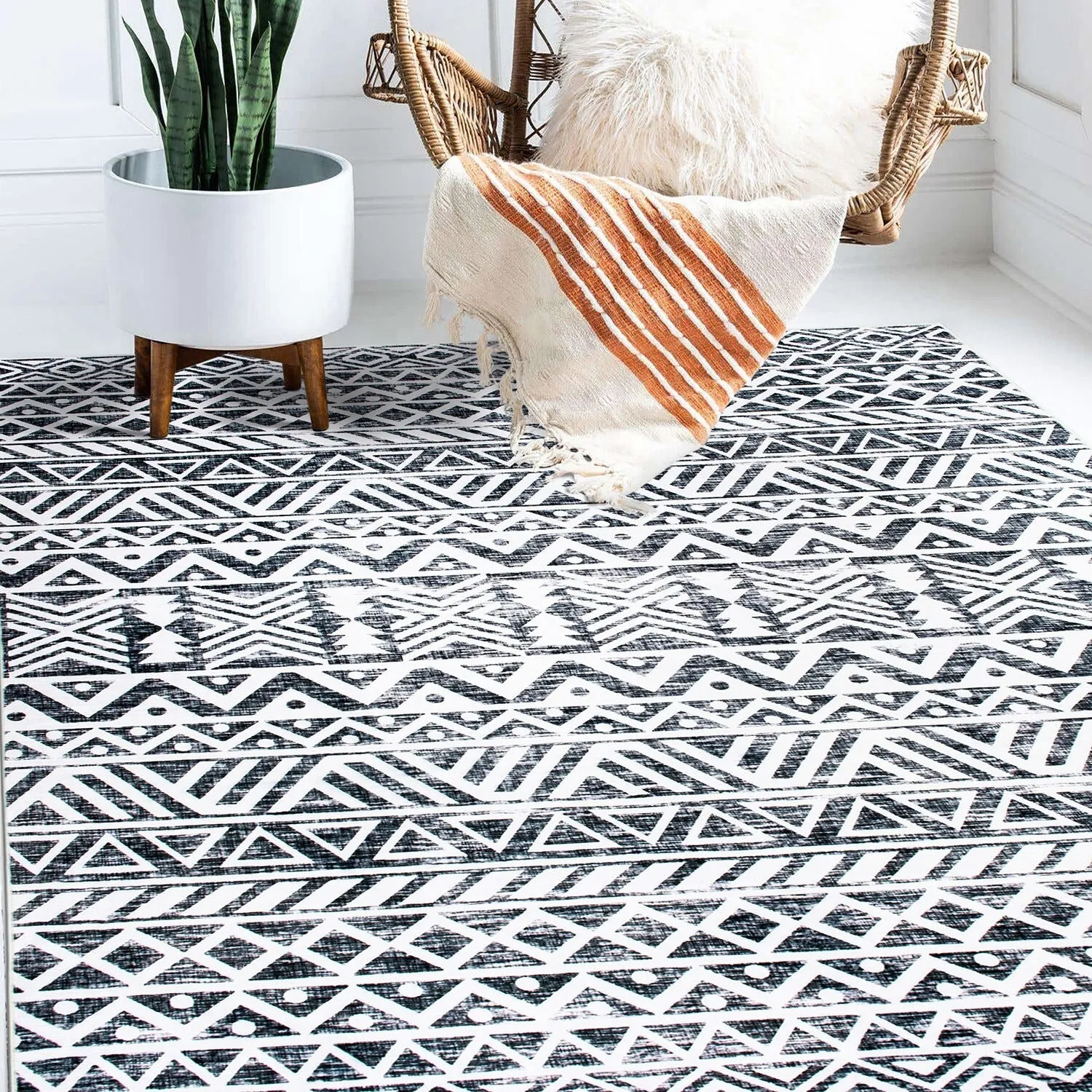 World Rug Gallery Contemporary Distressed Geometric Machine Washable Area Rug